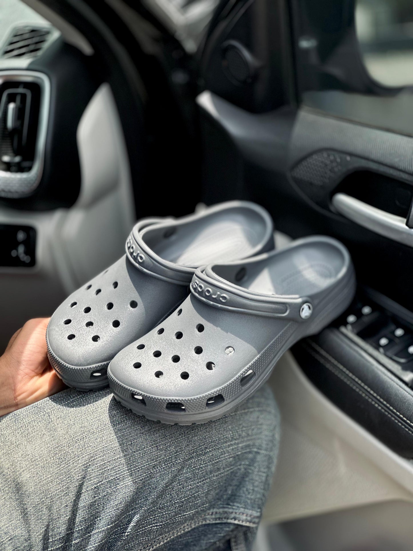 CLASSIC CROCS