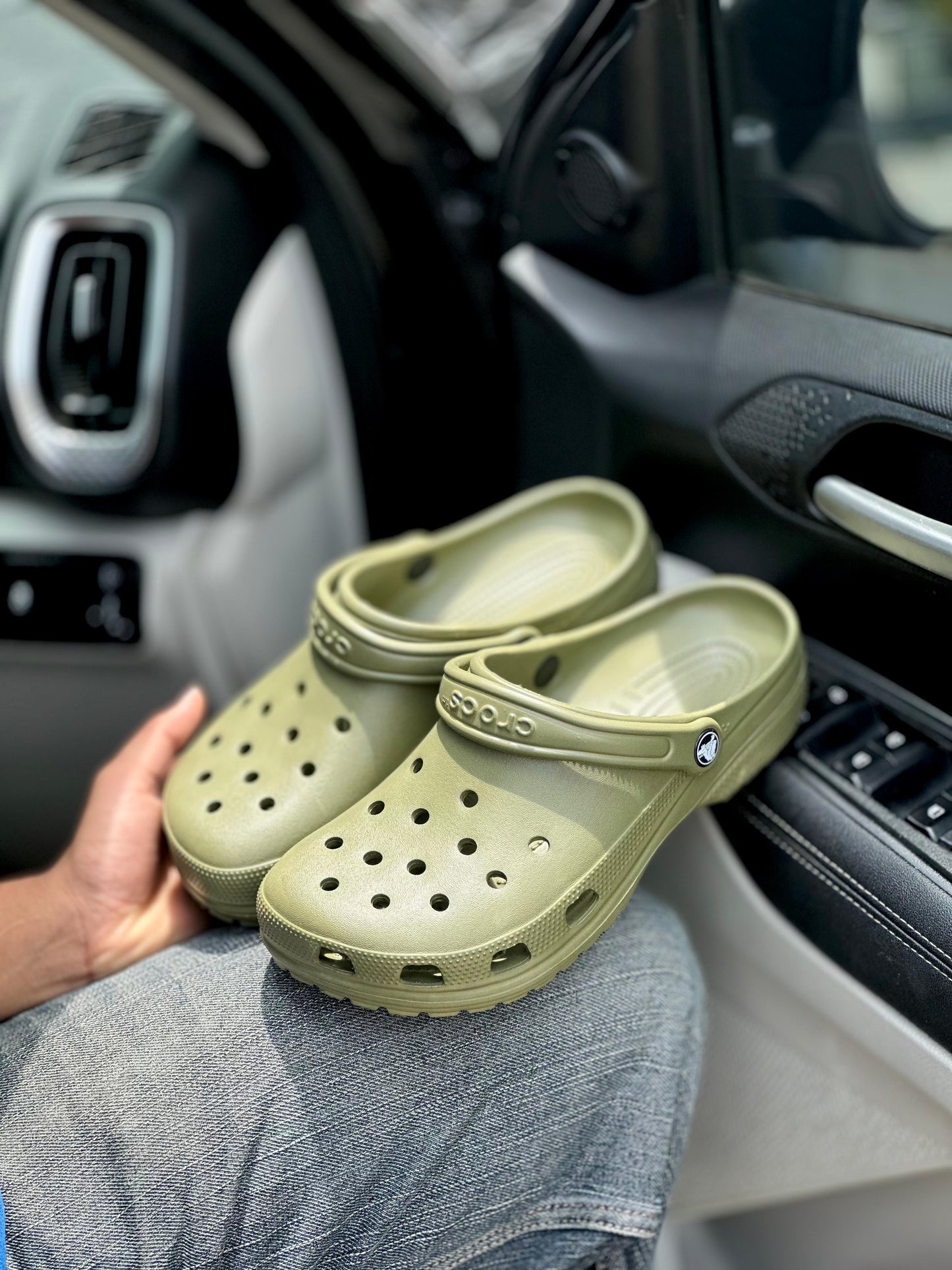 CLASSIC CROCS