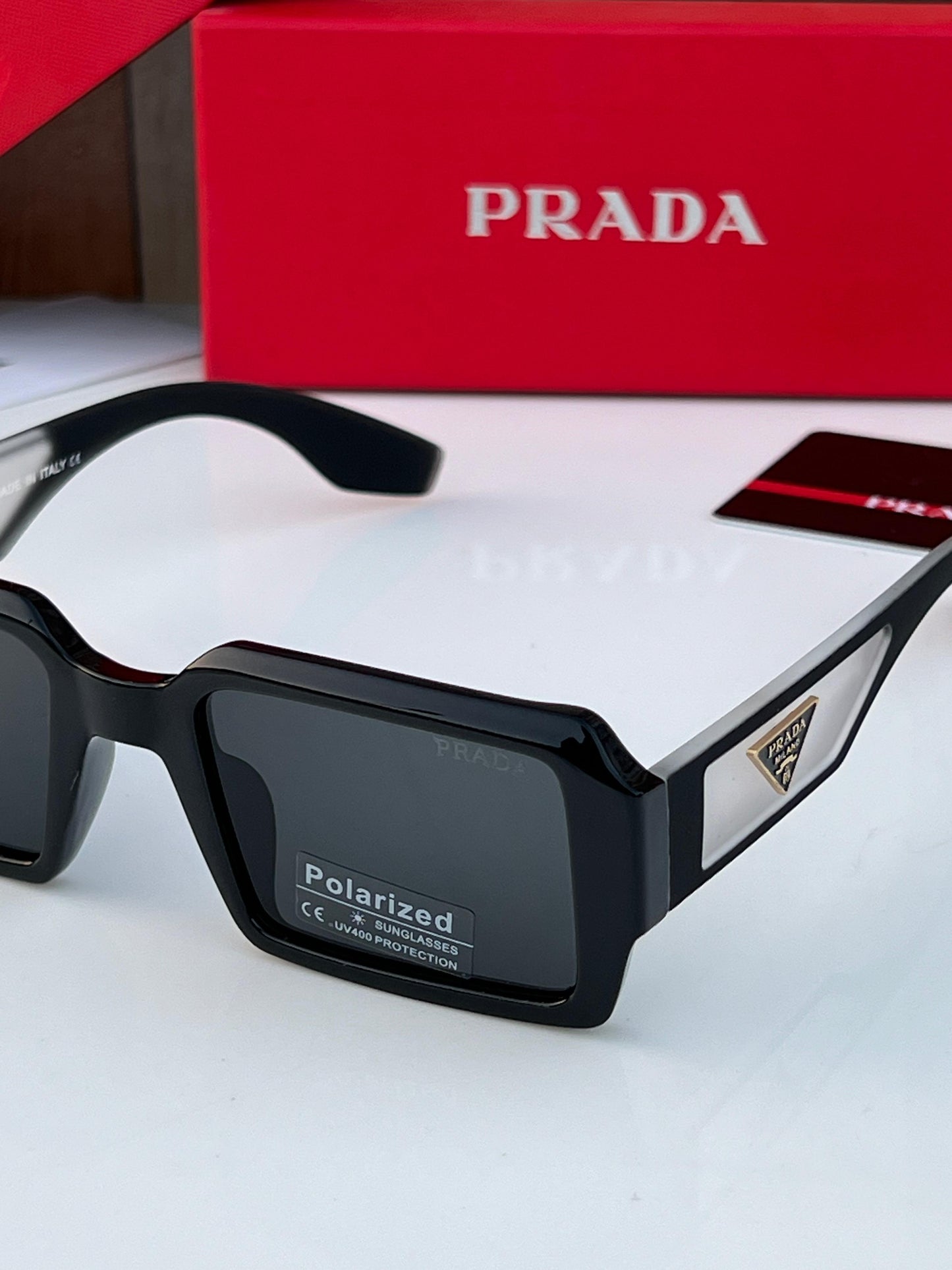 PRADA SUNGLASS