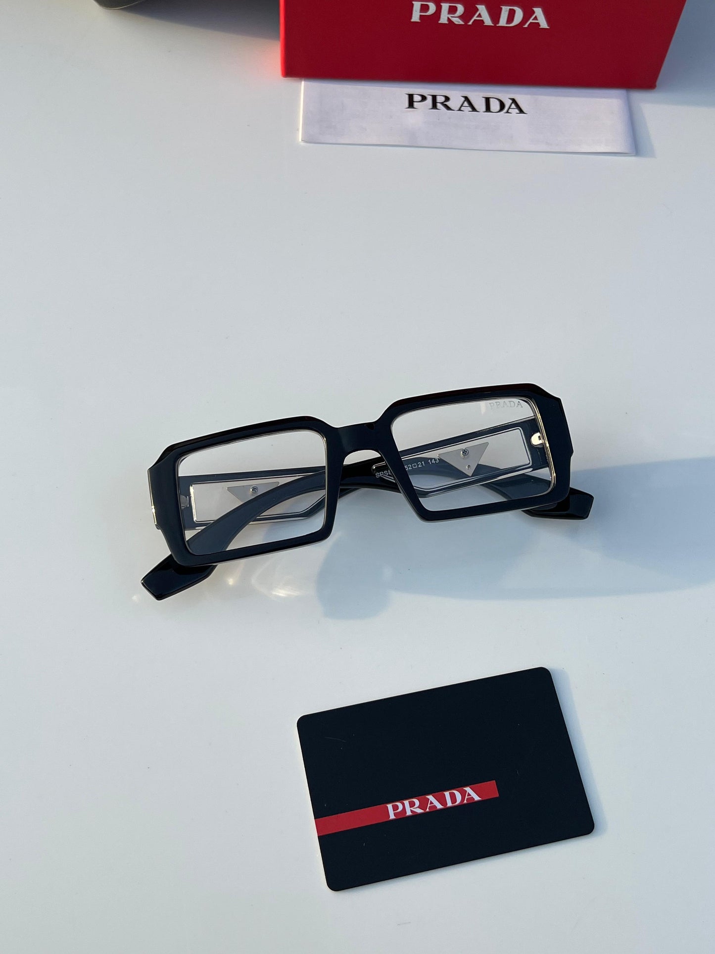 PRADA SUNGLASS