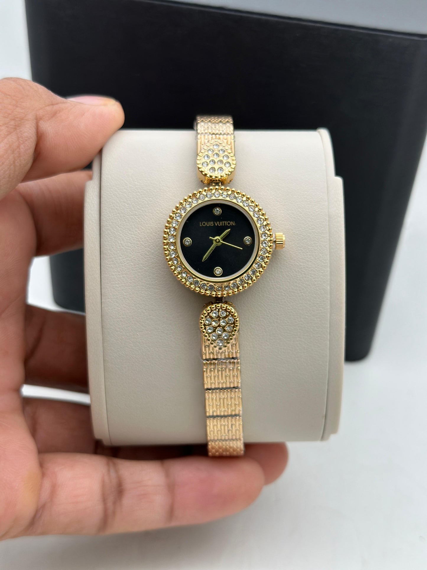 LV LADIES WATCH