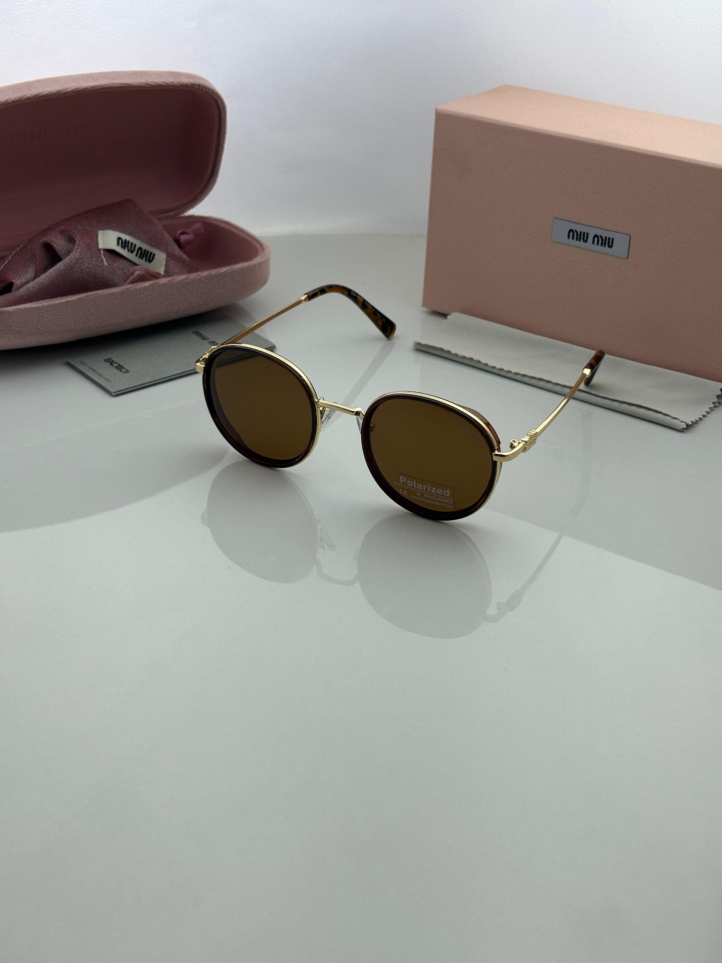 MIU MIU SUNGLASS