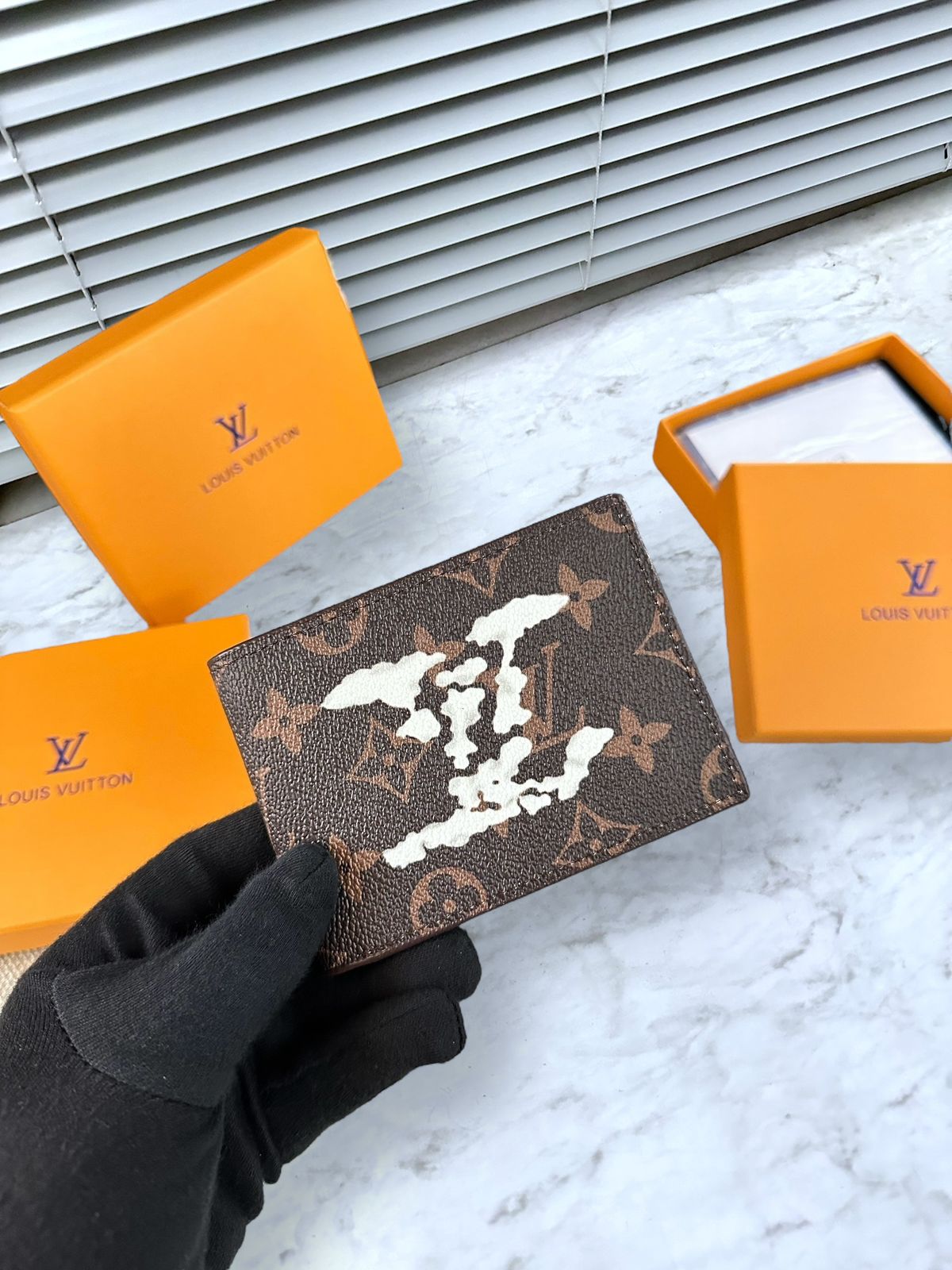 LOUIS VUITTON WALLET