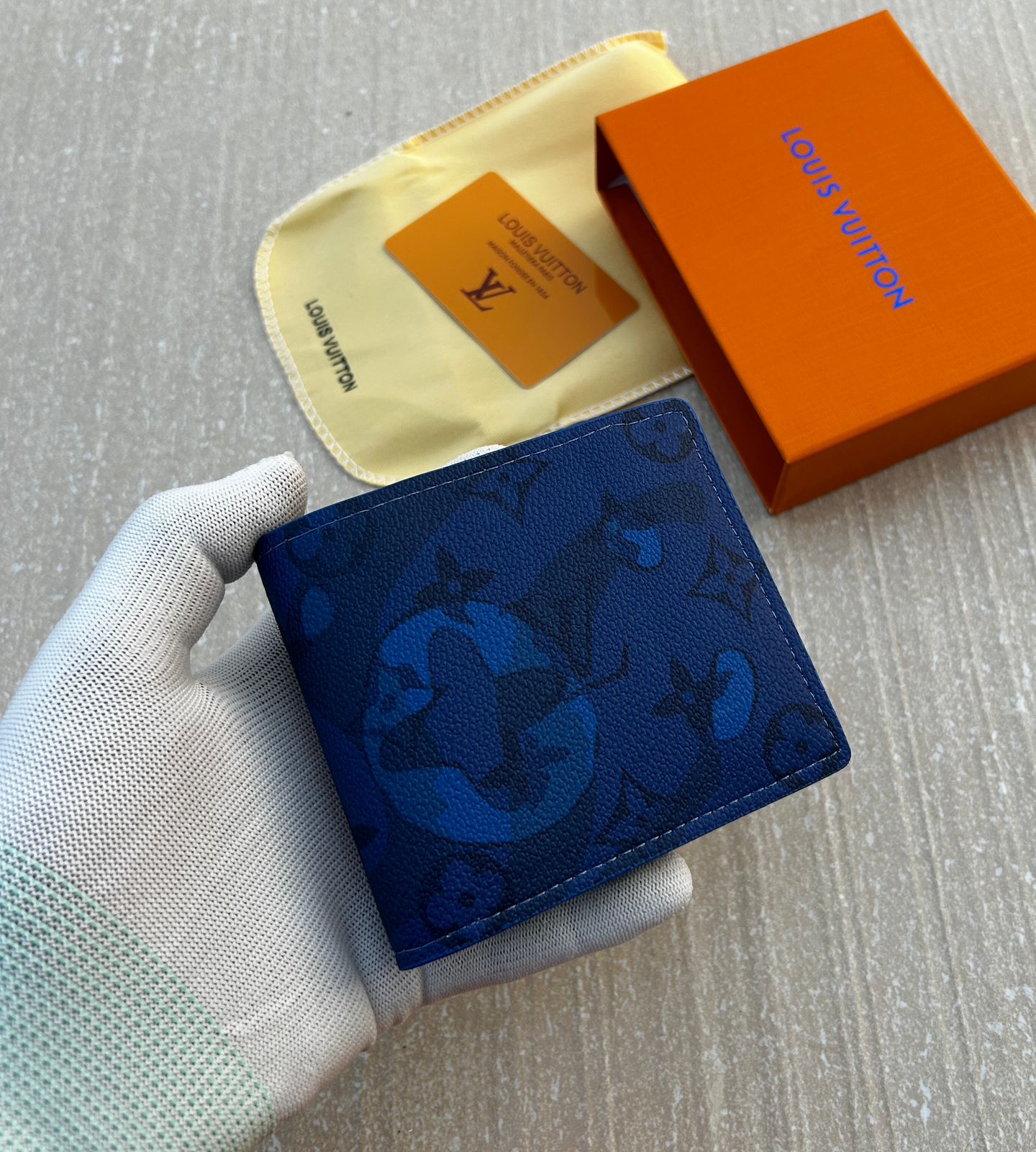 LOUIS VUITTON WALLET