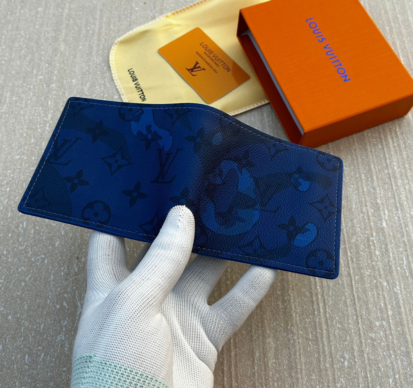LOUIS VUITTON WALLET
