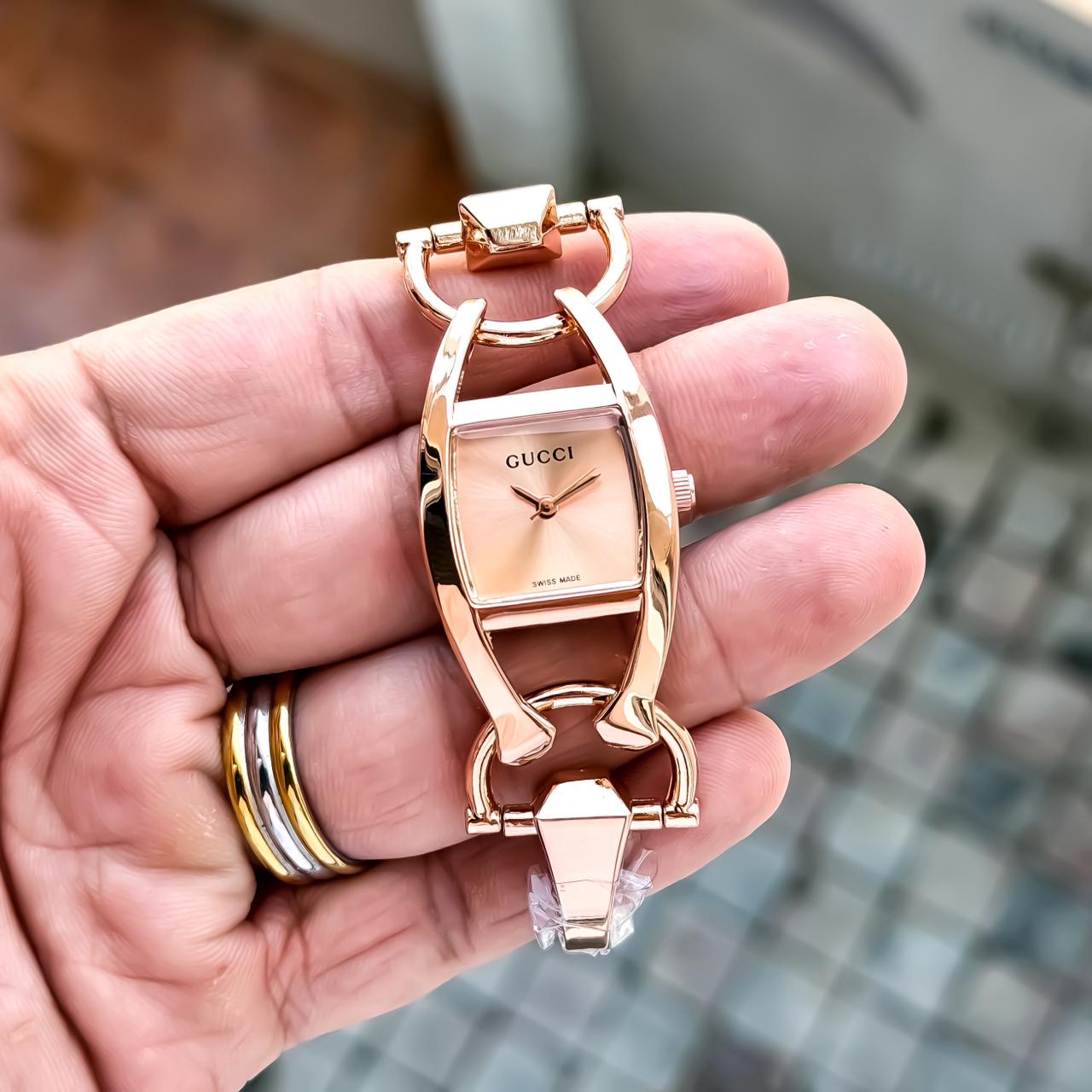 GUCCI WATCH