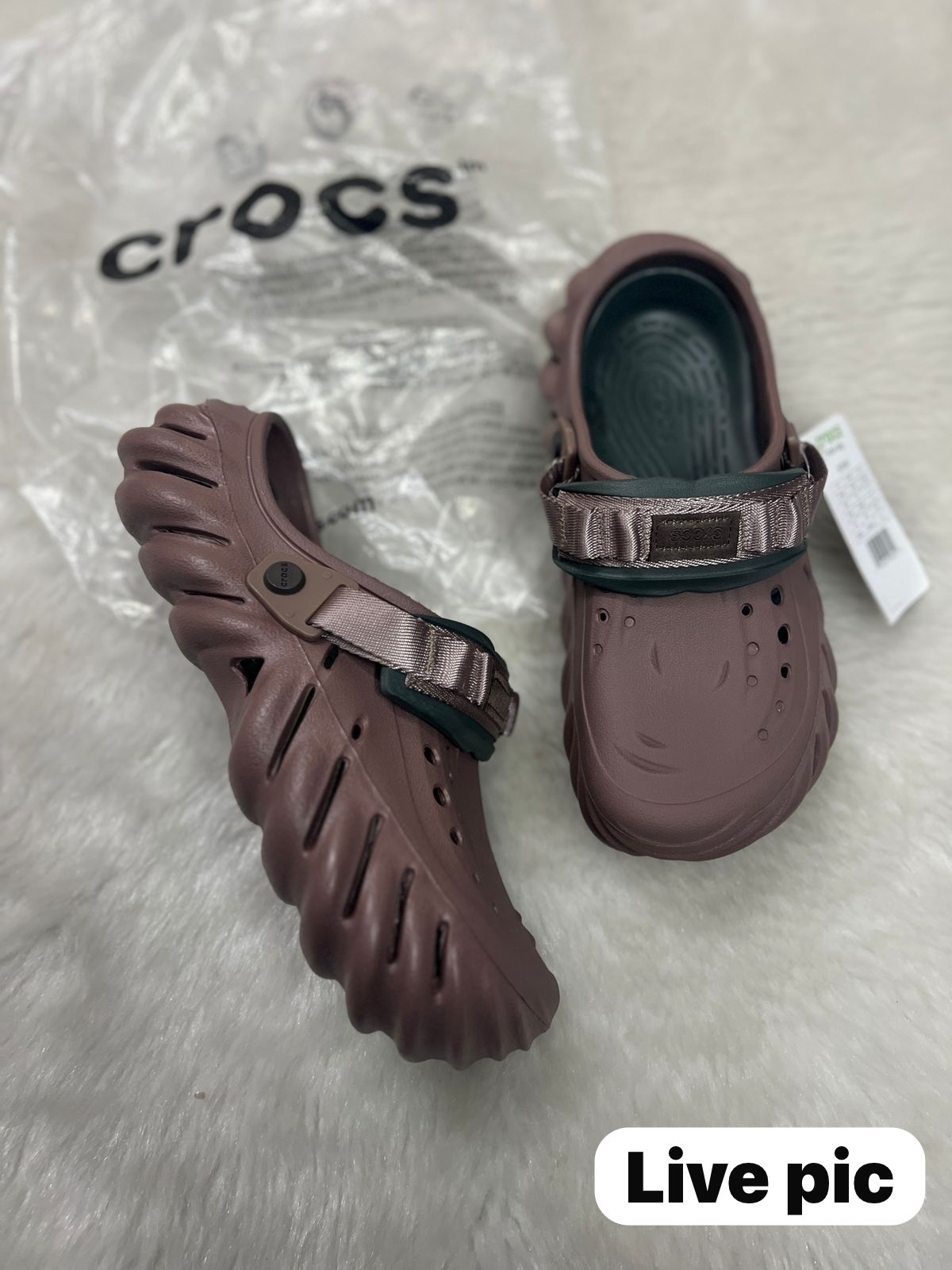 CROCS