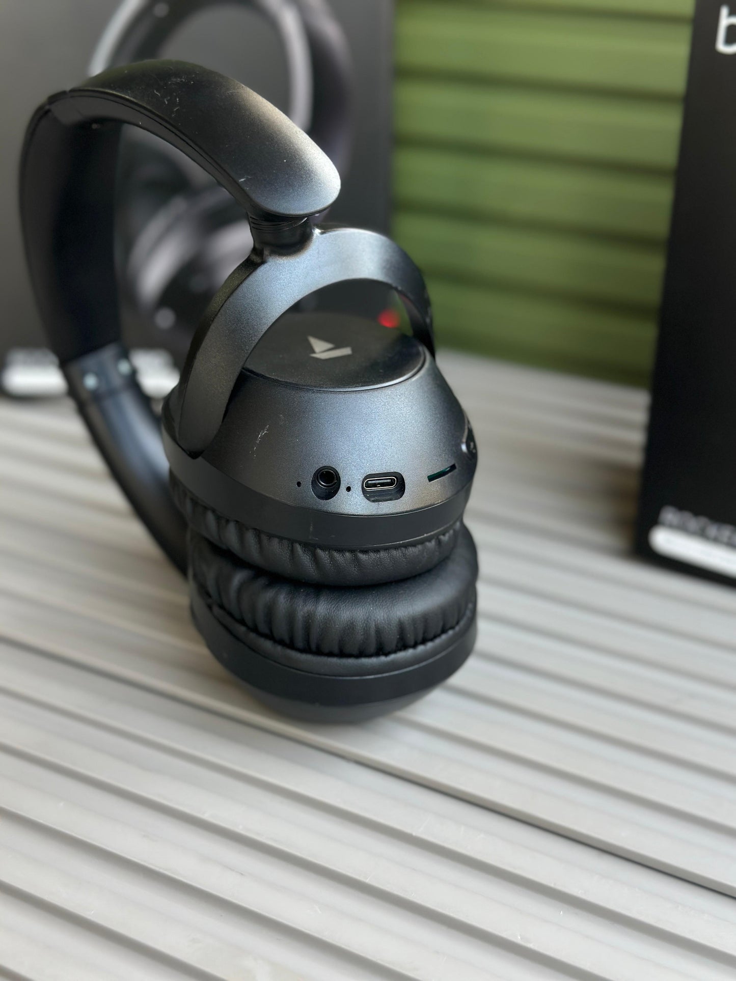 BOAT ROCKERZ 650 PRO HEADPHONE