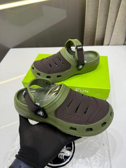 CROCS YUKON