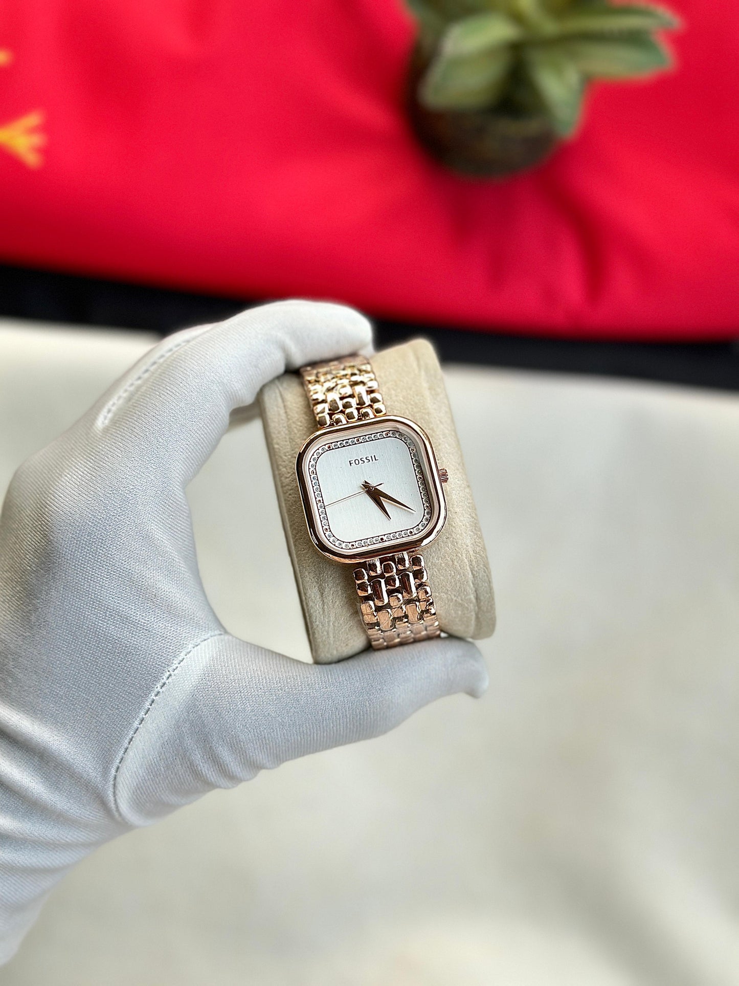 FOSSIL LADIES WATCH