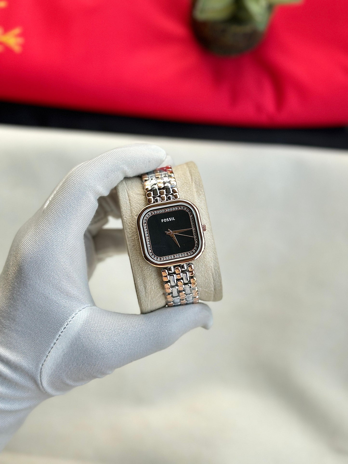 FOSSIL LADIES WATCH