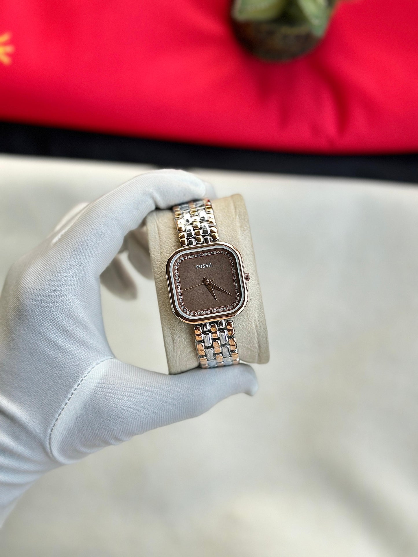 FOSSIL LADIES WATCH
