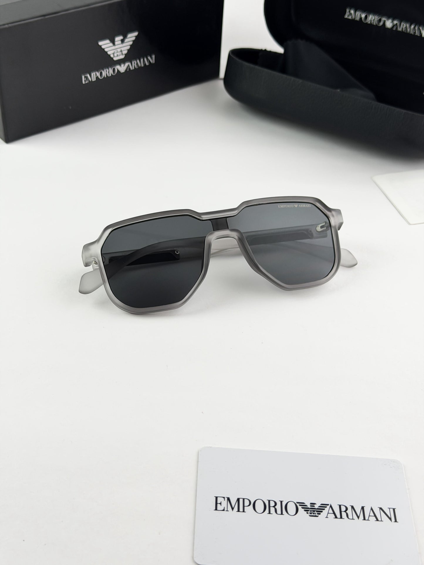 ARMANI GREY SUNGLASS