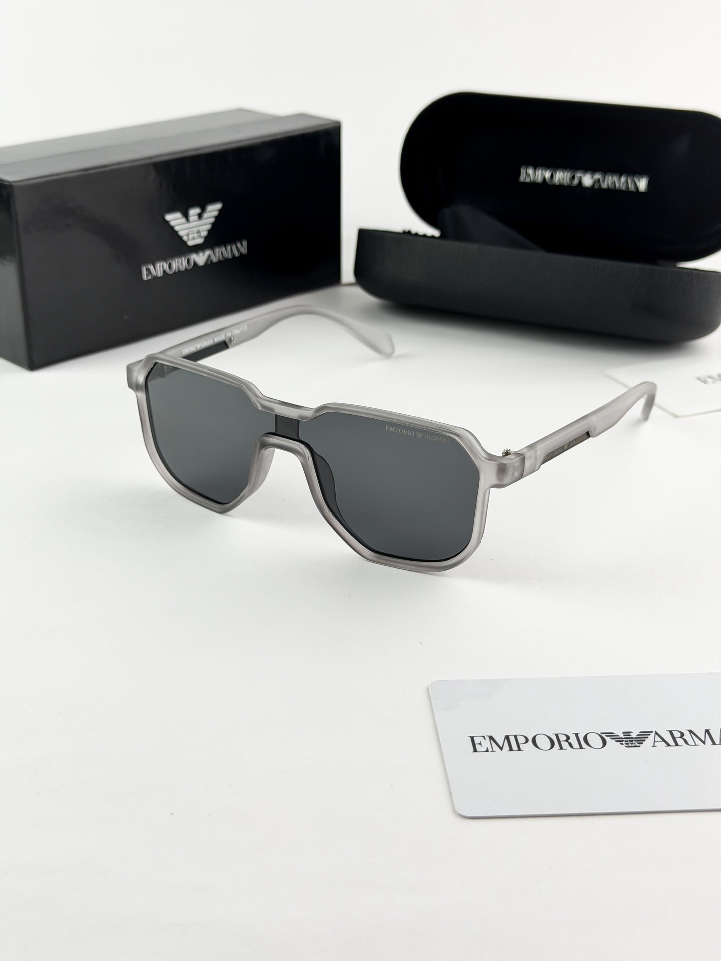 ARMANI GREY SUNGLASS