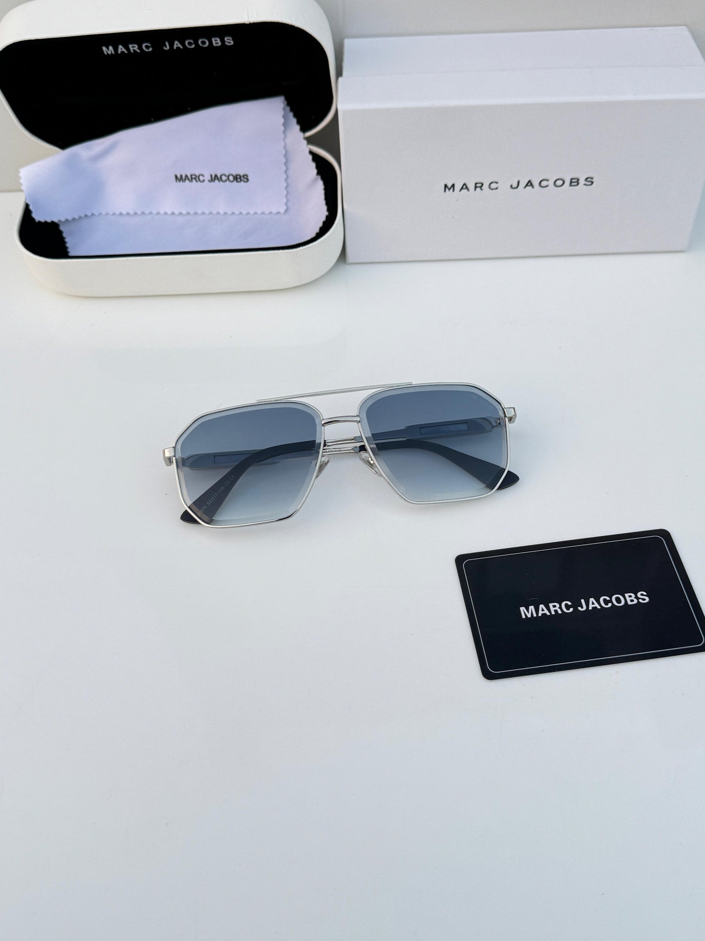 MARC JACOBS SUNGLASS