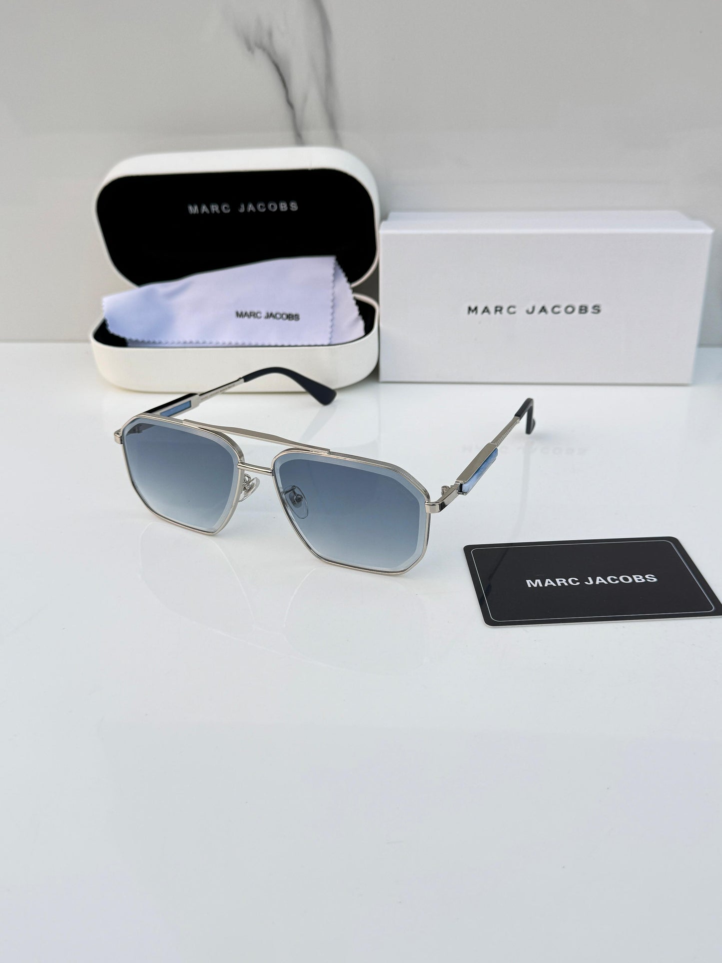 MARC JACOBS SUNGLASS
