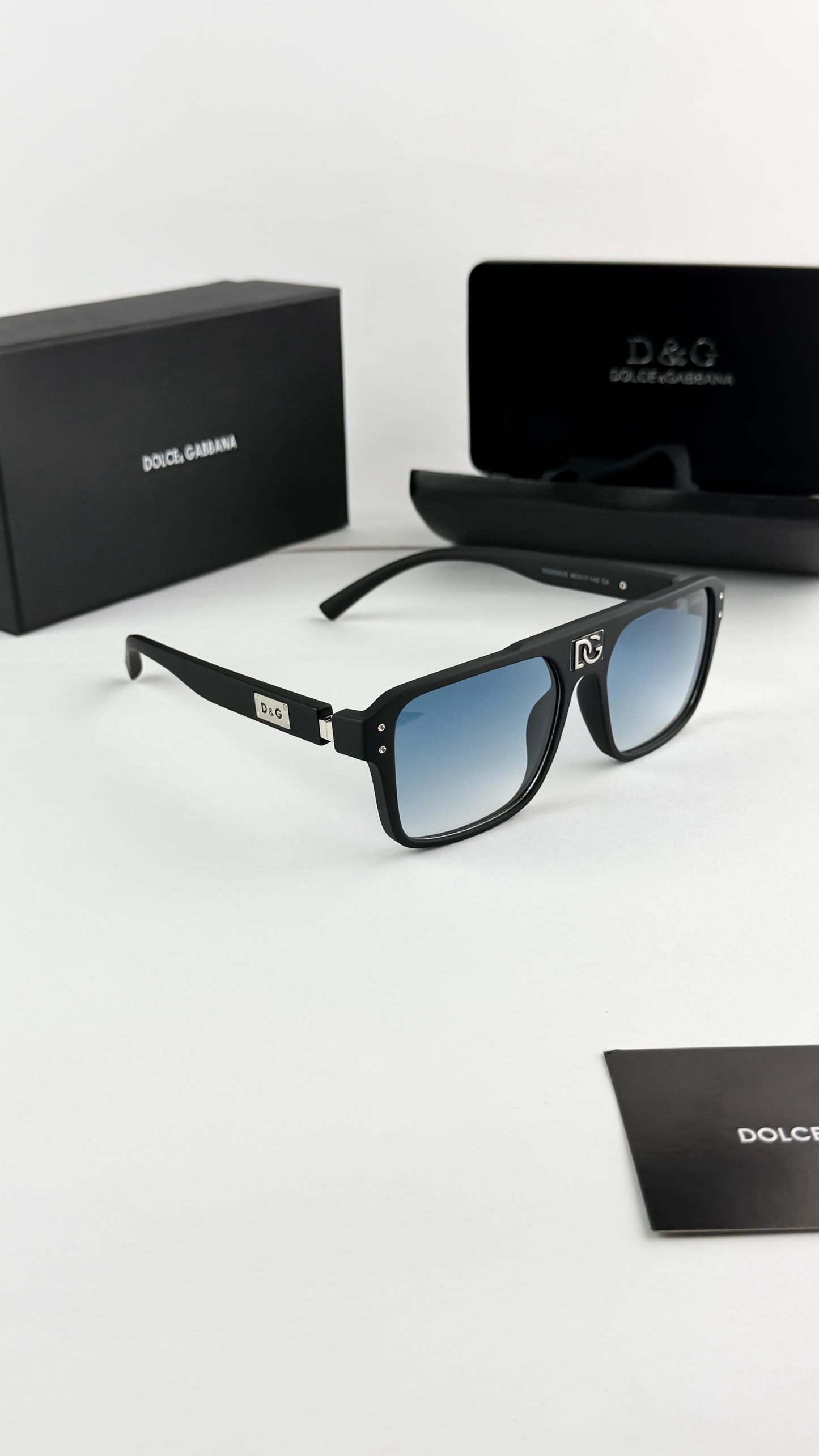 DOLCE & GABBANA SUNGLASS