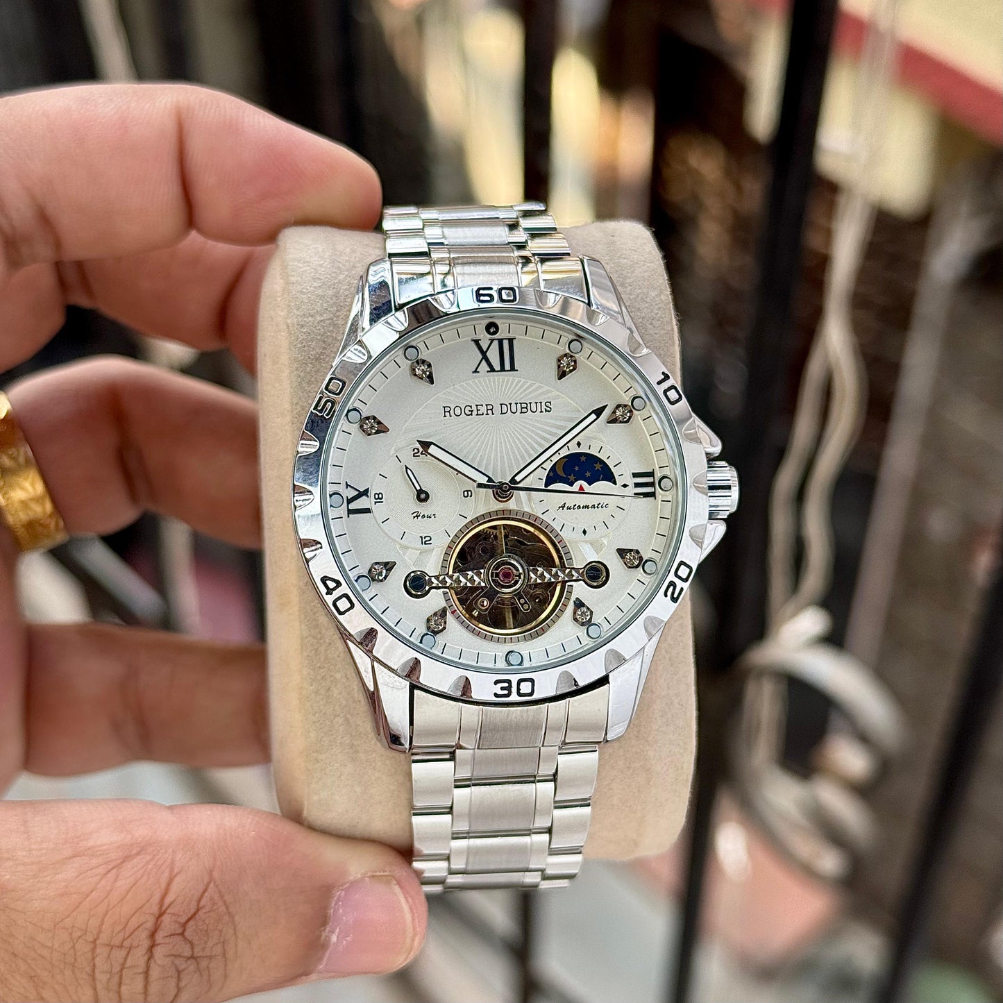 ROGER DUBUIS WATCH