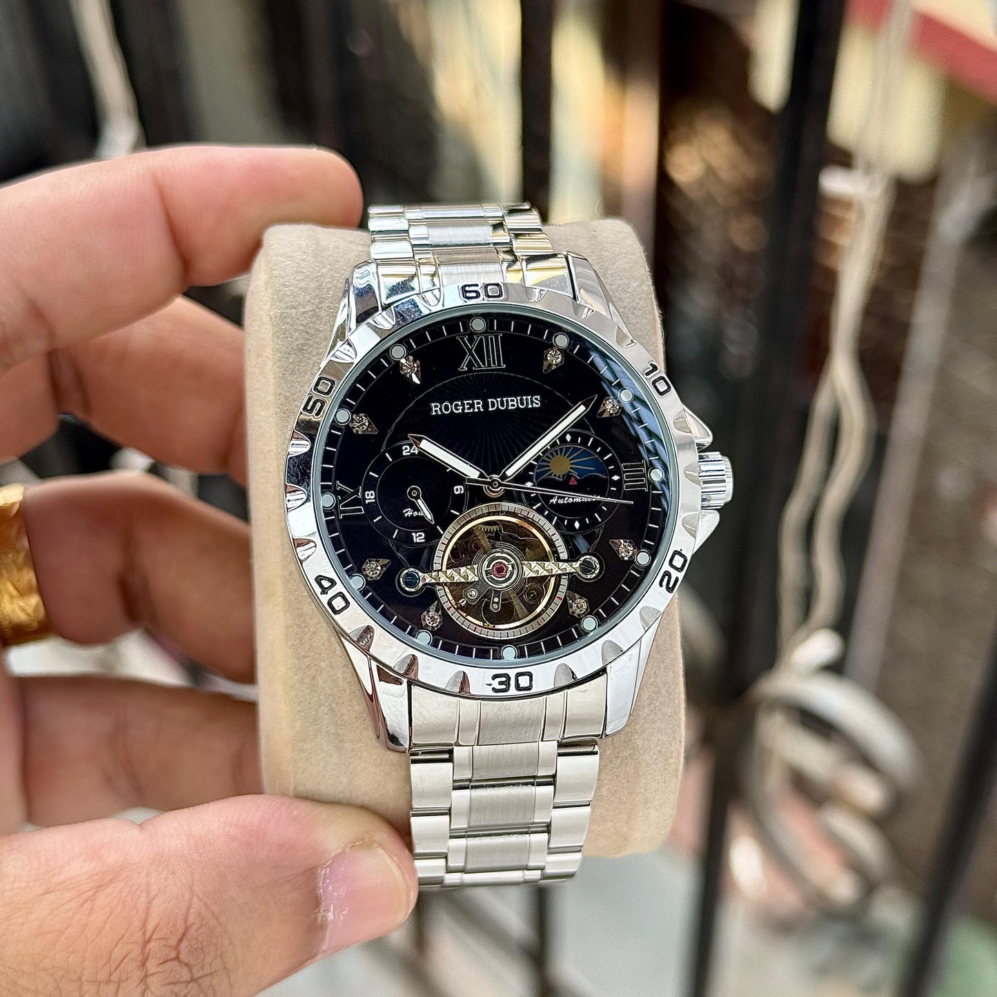 ROGER DUBUIS WATCH