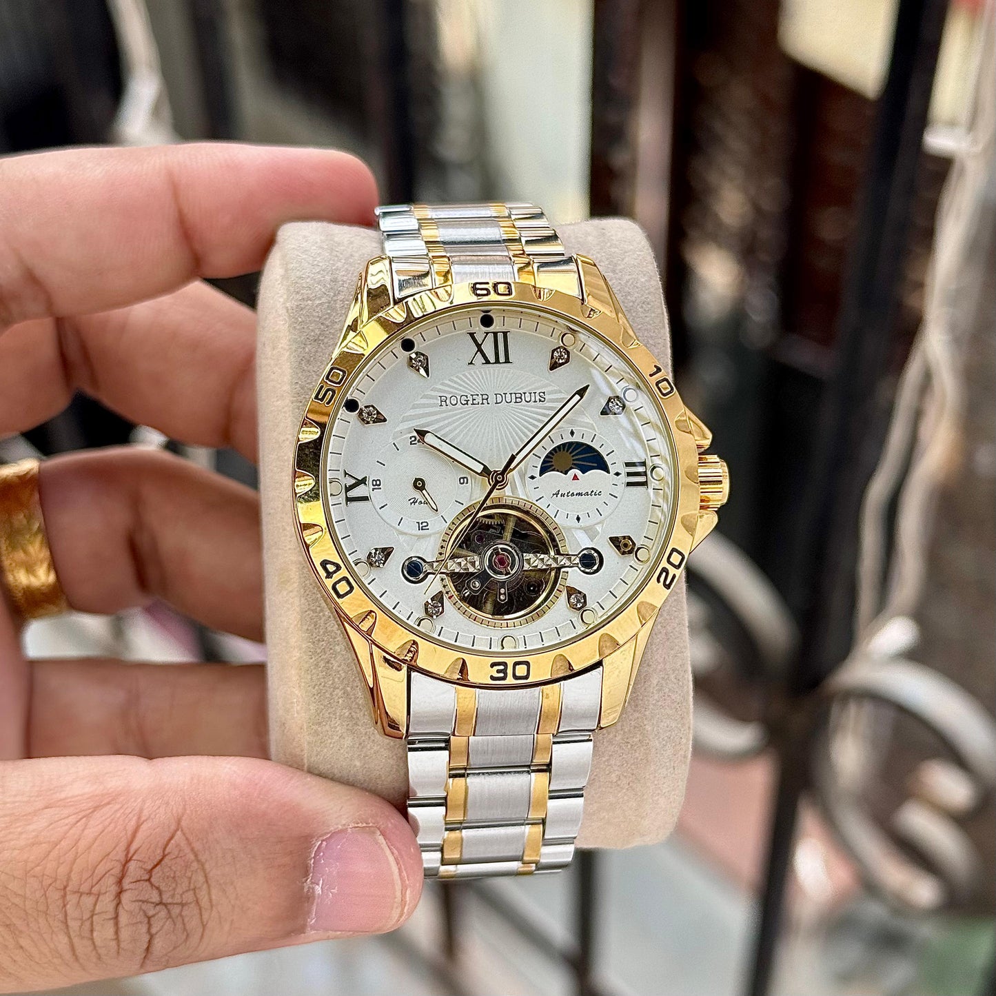 ROGER DUBUIS WATCH