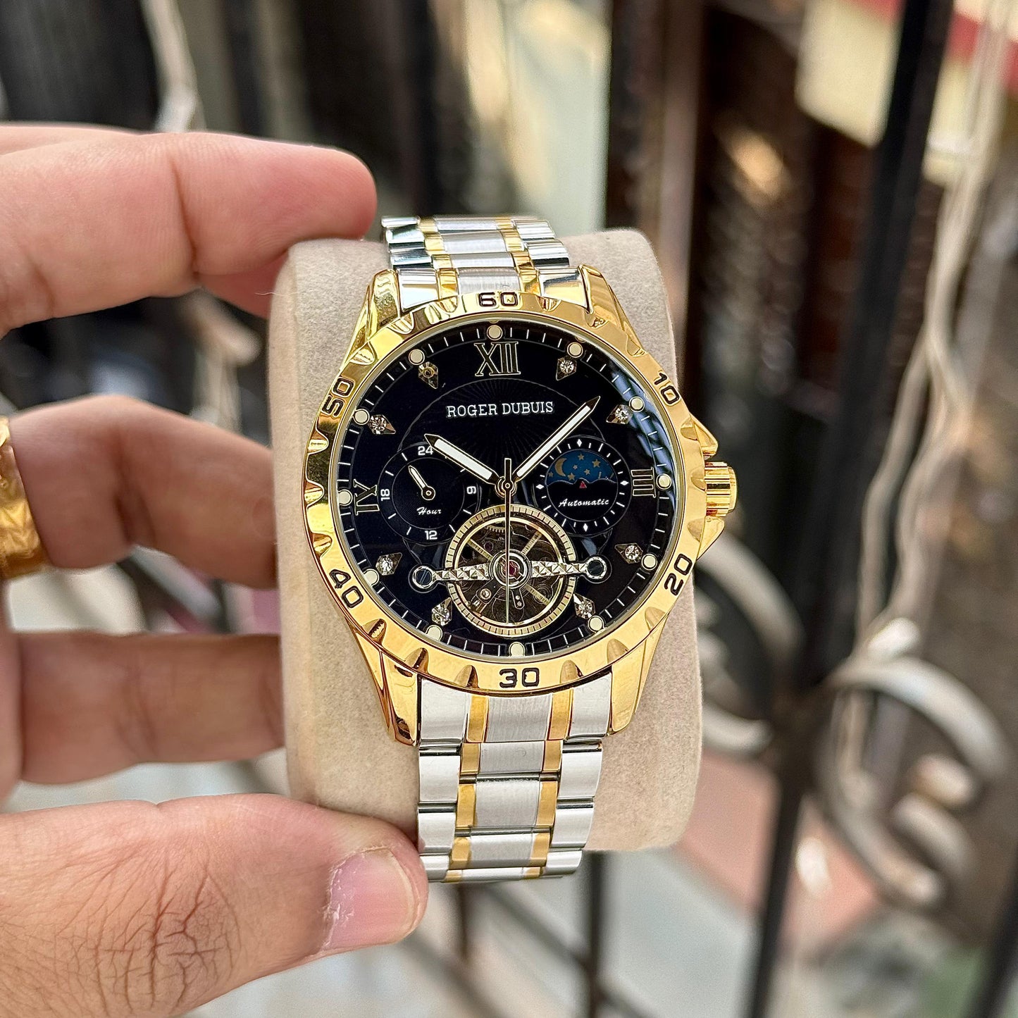 ROGER DUBUIS WATCH