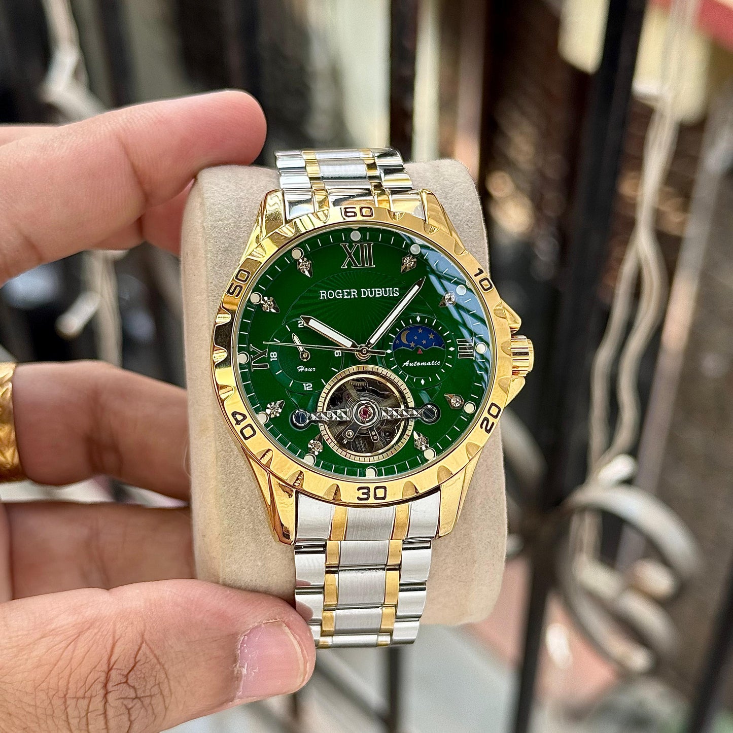 ROGER DUBUIS WATCH