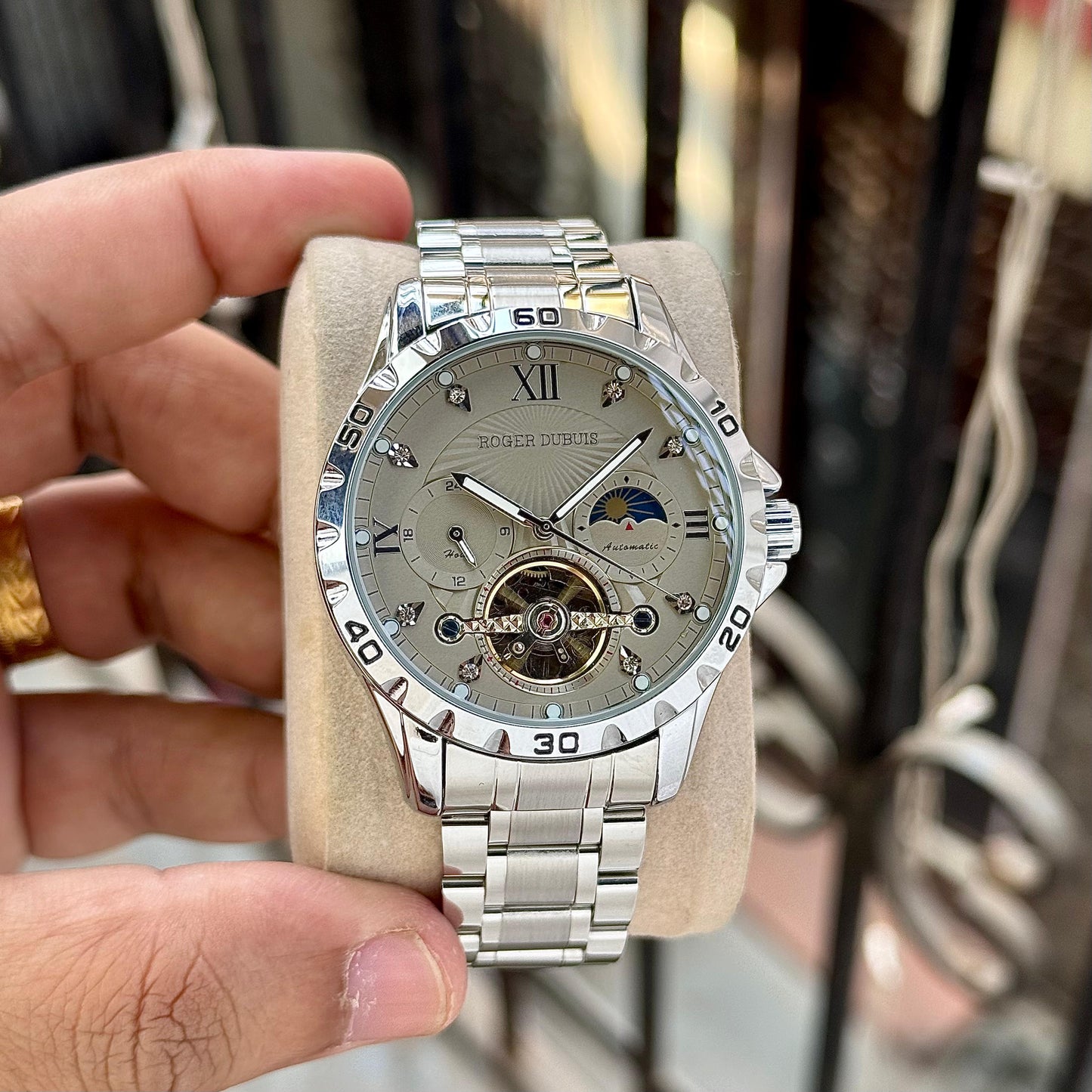ROGER DUBUIS WATCH