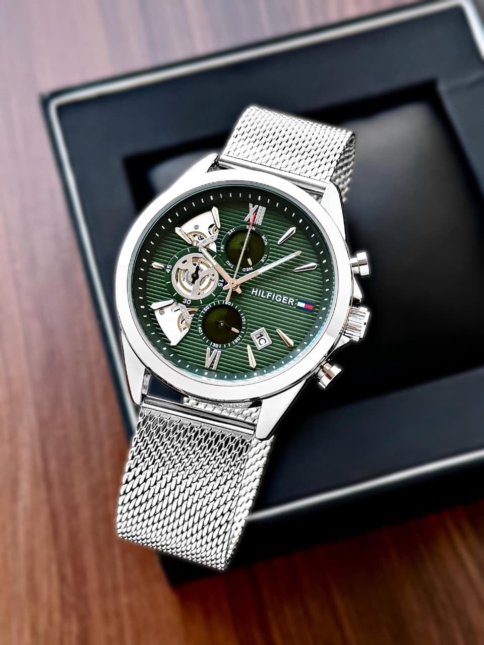 TOMMY HILFIGER WATCH