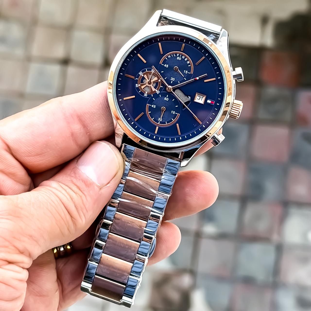 TOMMY HILFIGER WATCH