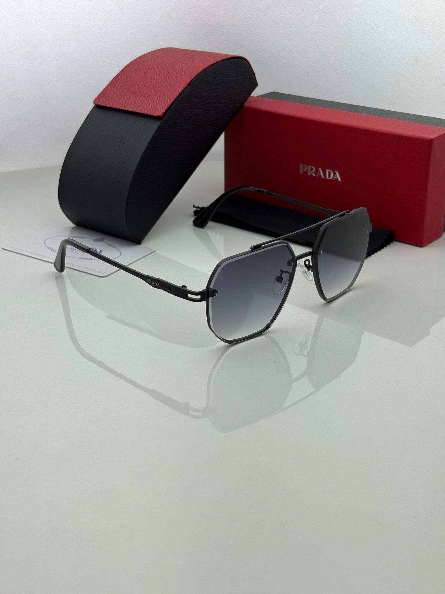 PRADA SUNGLASS