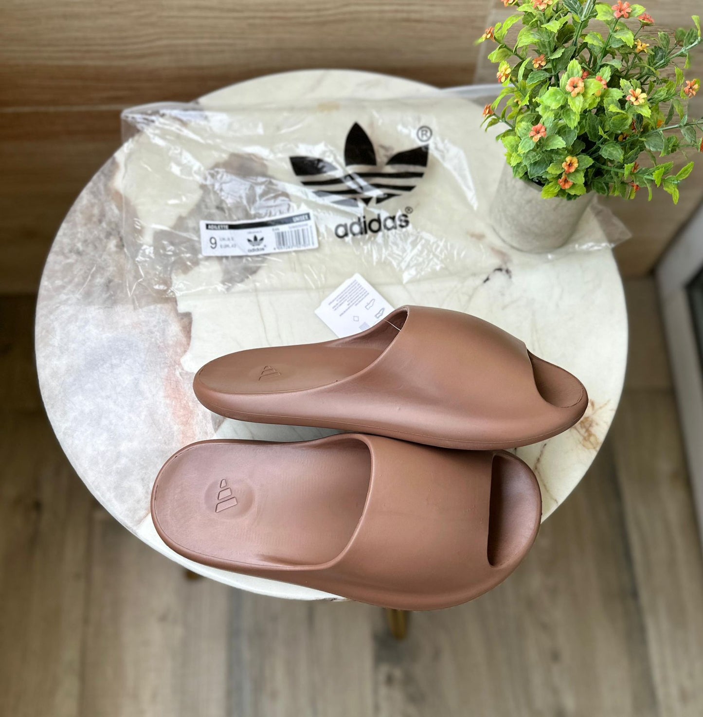 ADIDAS SLIDE