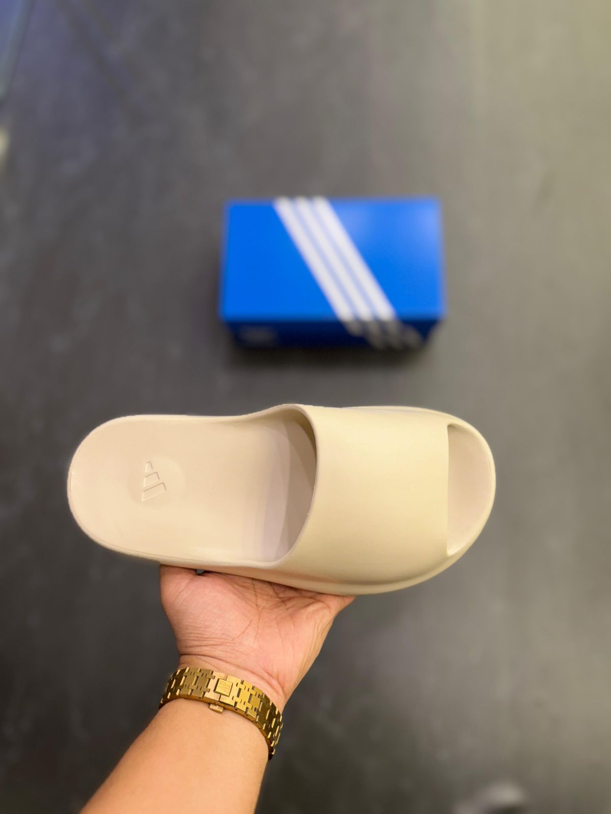 ADIDAS SLIDE