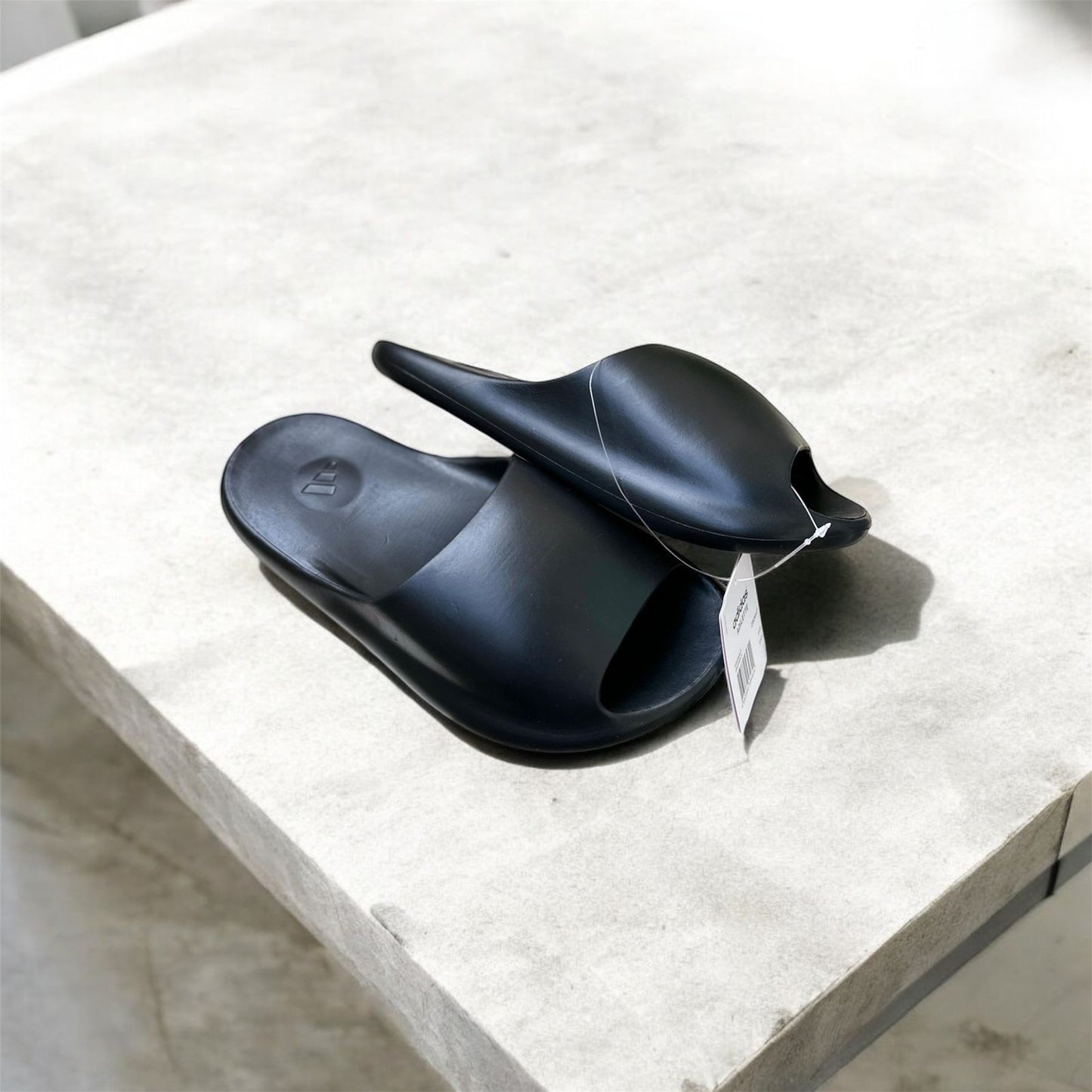ADIDAS SLIDE