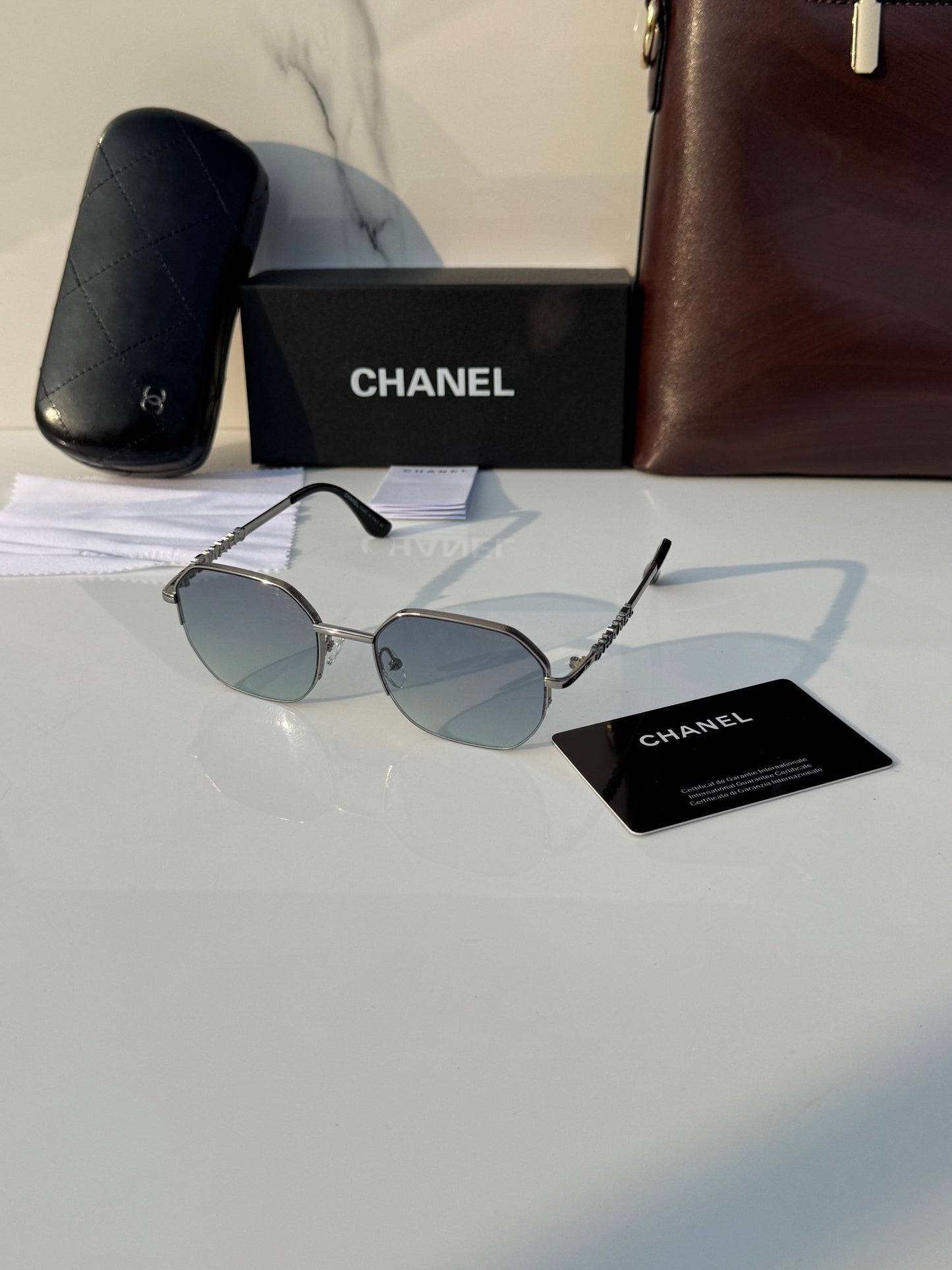 CHANEL SUNGLASS