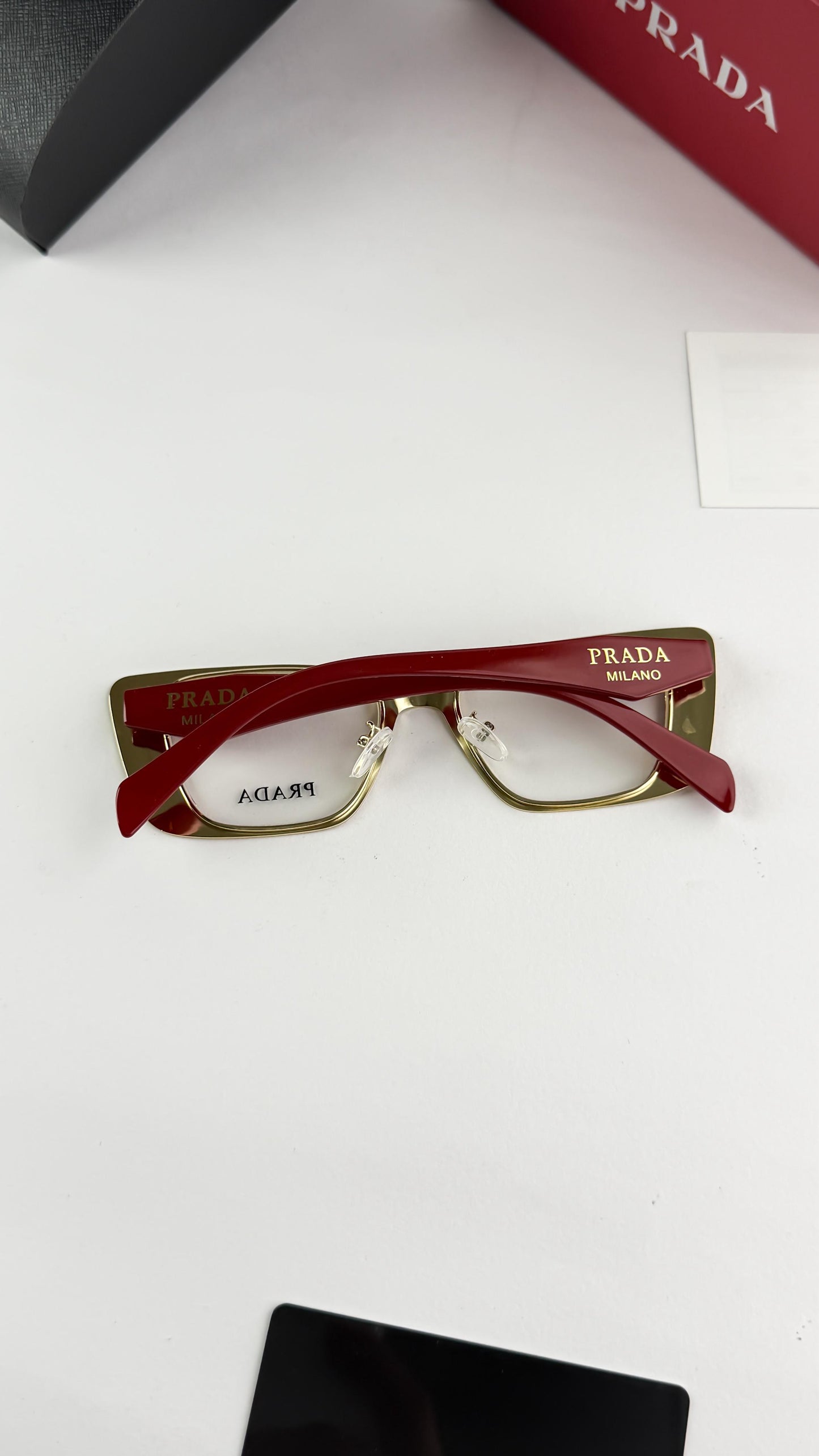PRADA SUNGLASS
