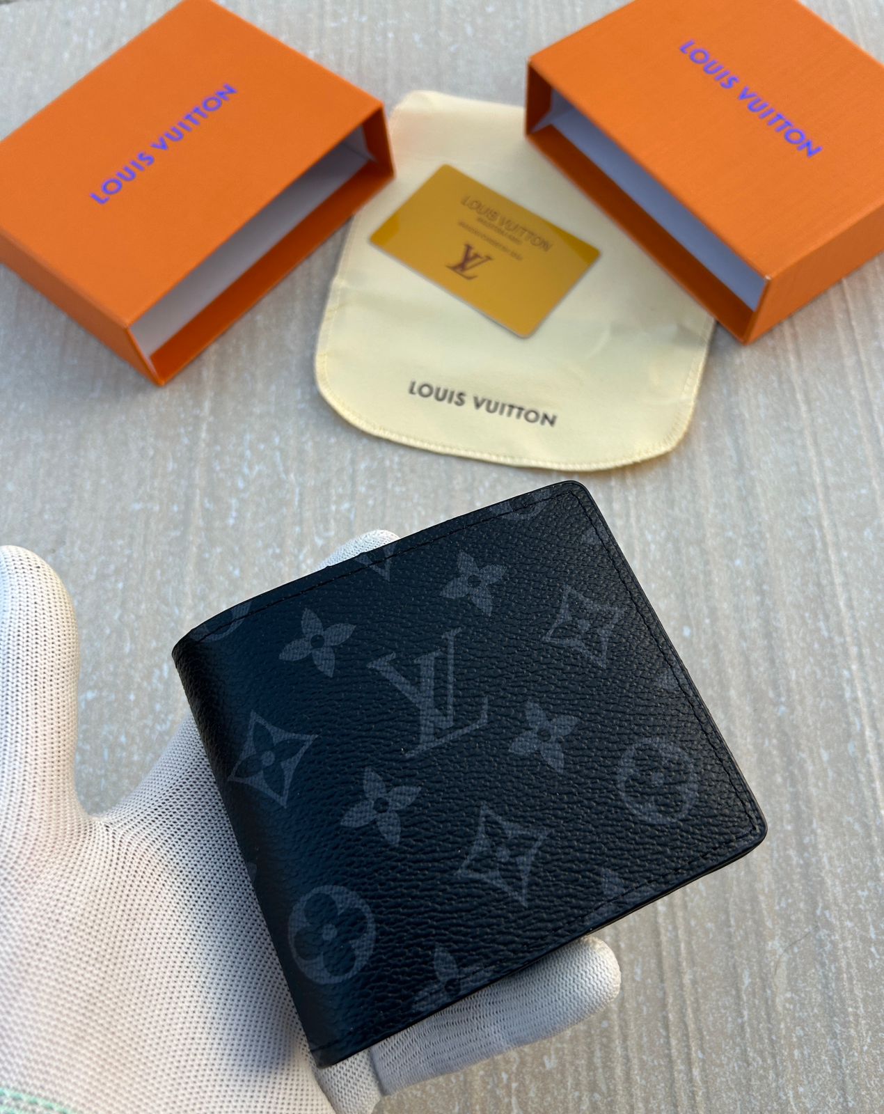 LOUIS VUITTON WALLET