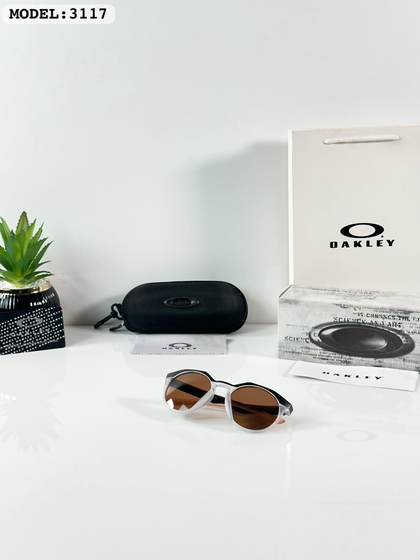 OAKLEY SUNGLASS