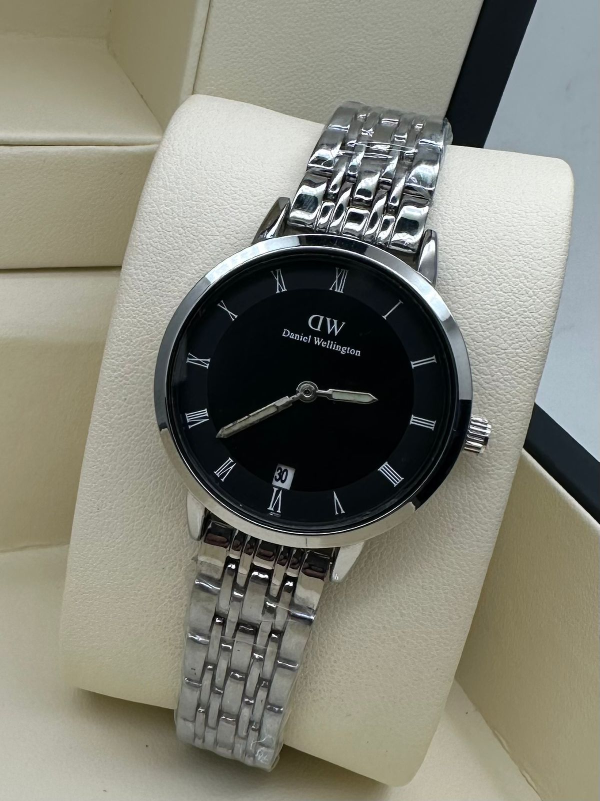 LADIES WATCH
