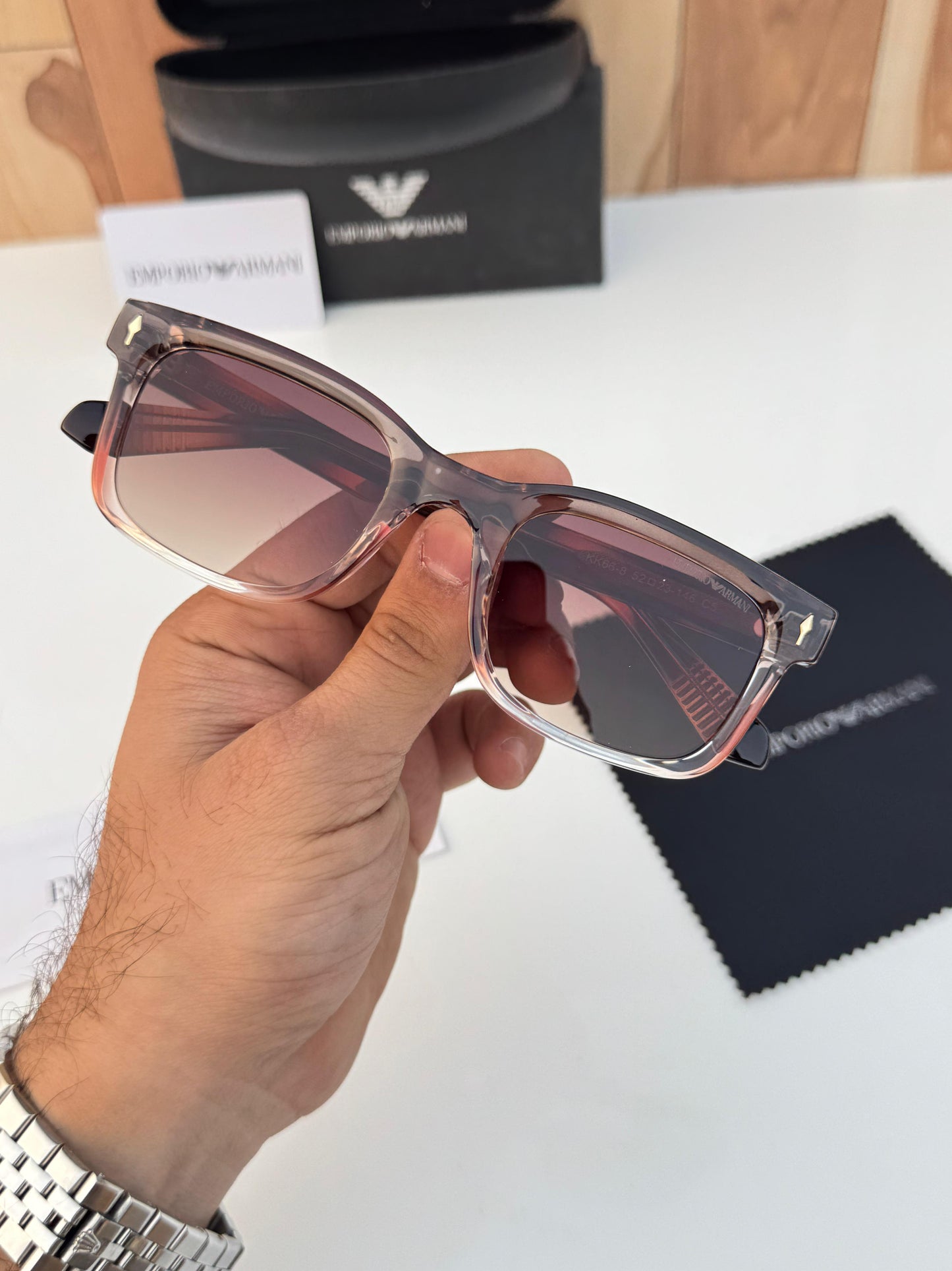 EMPORIO ARMANI SUNGLASS