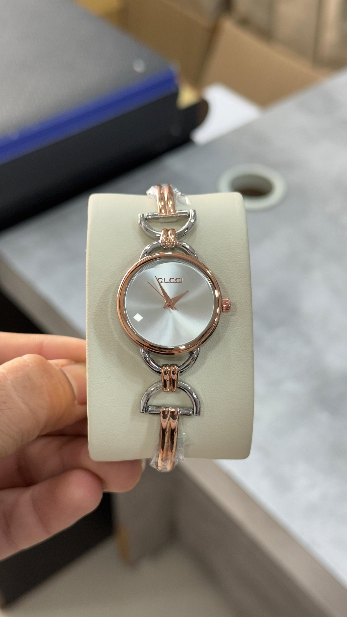 GUCCI WATCH