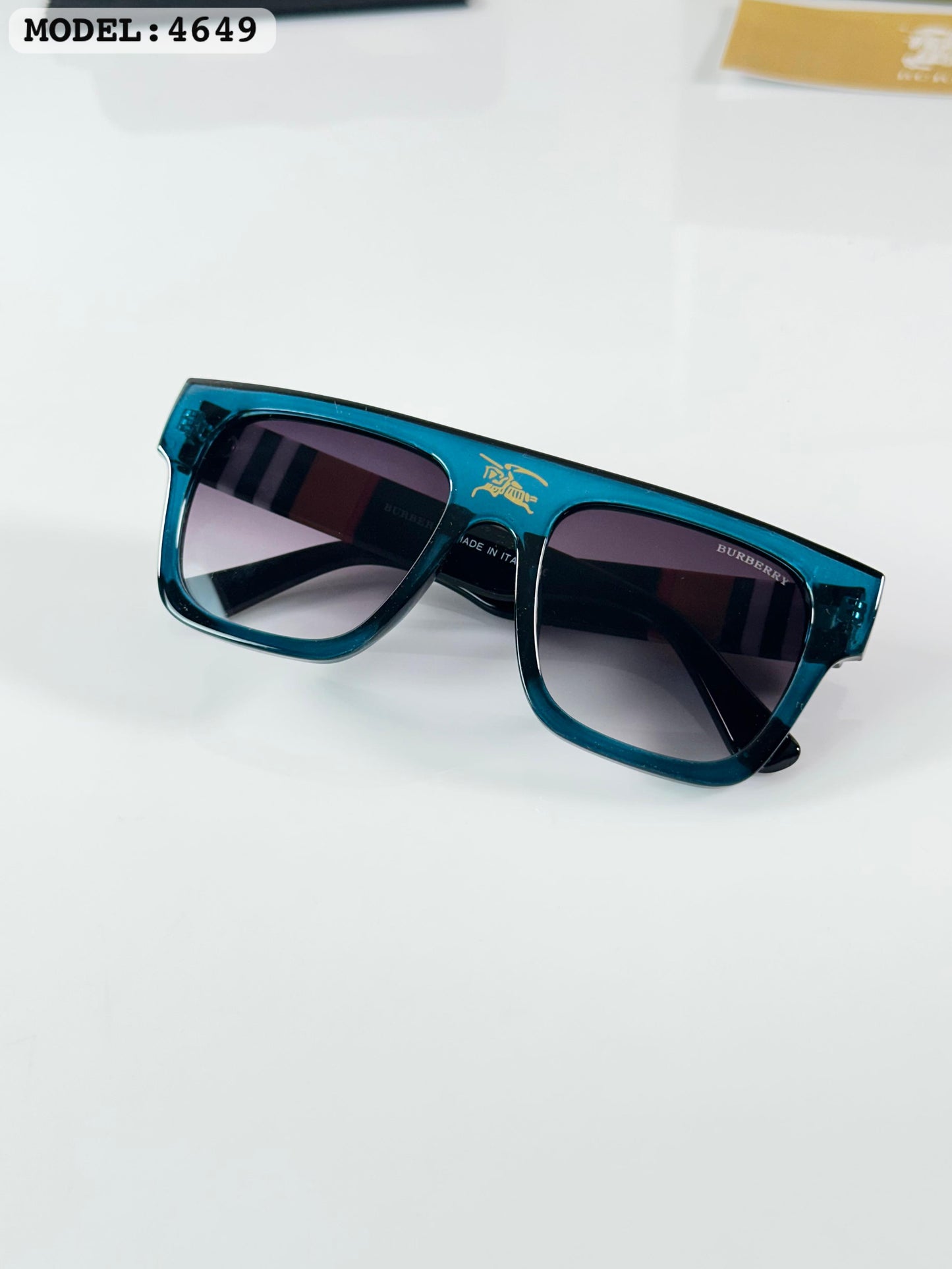 BURBERRY SUNGLASS