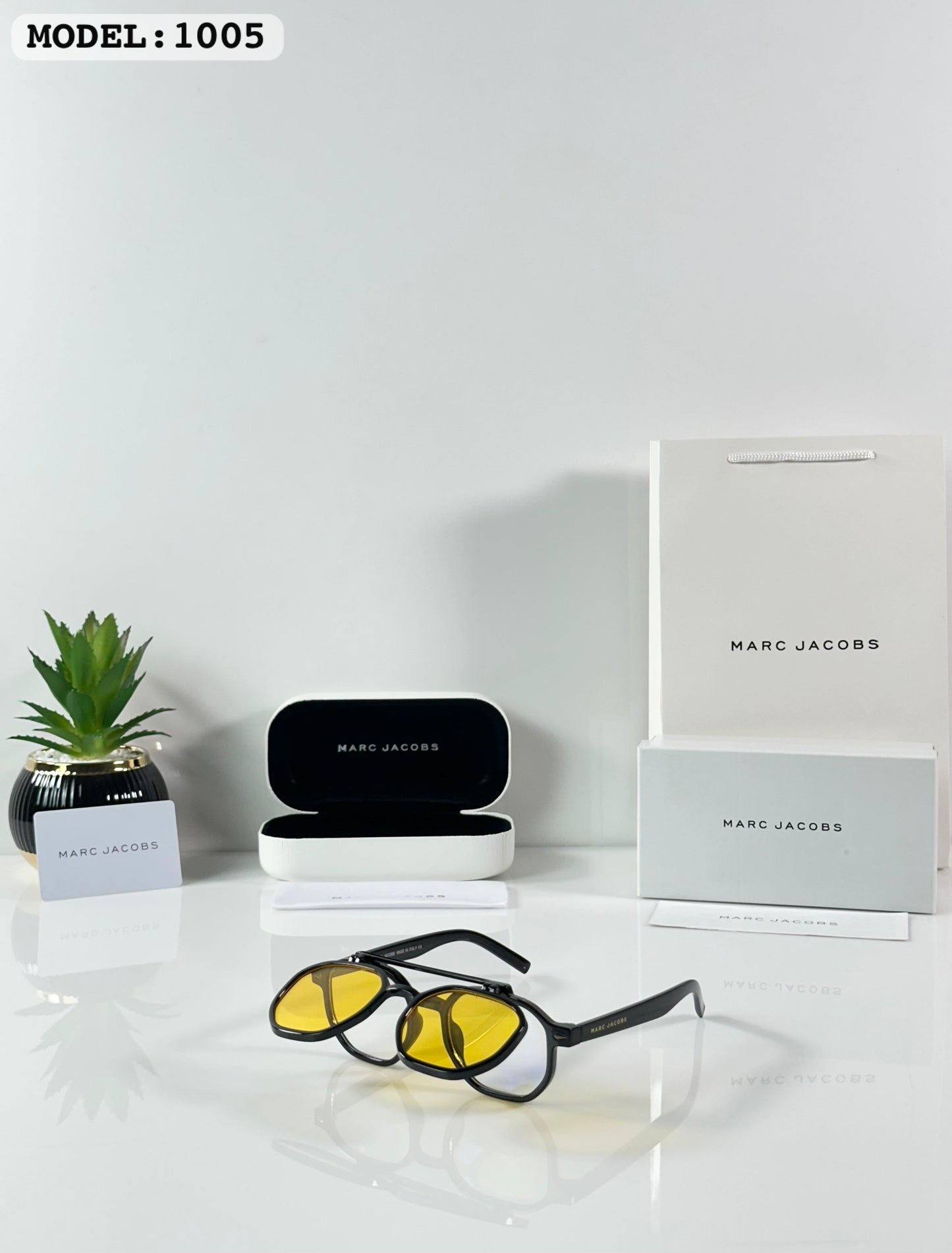 MARC JACOBS SUNGLASS