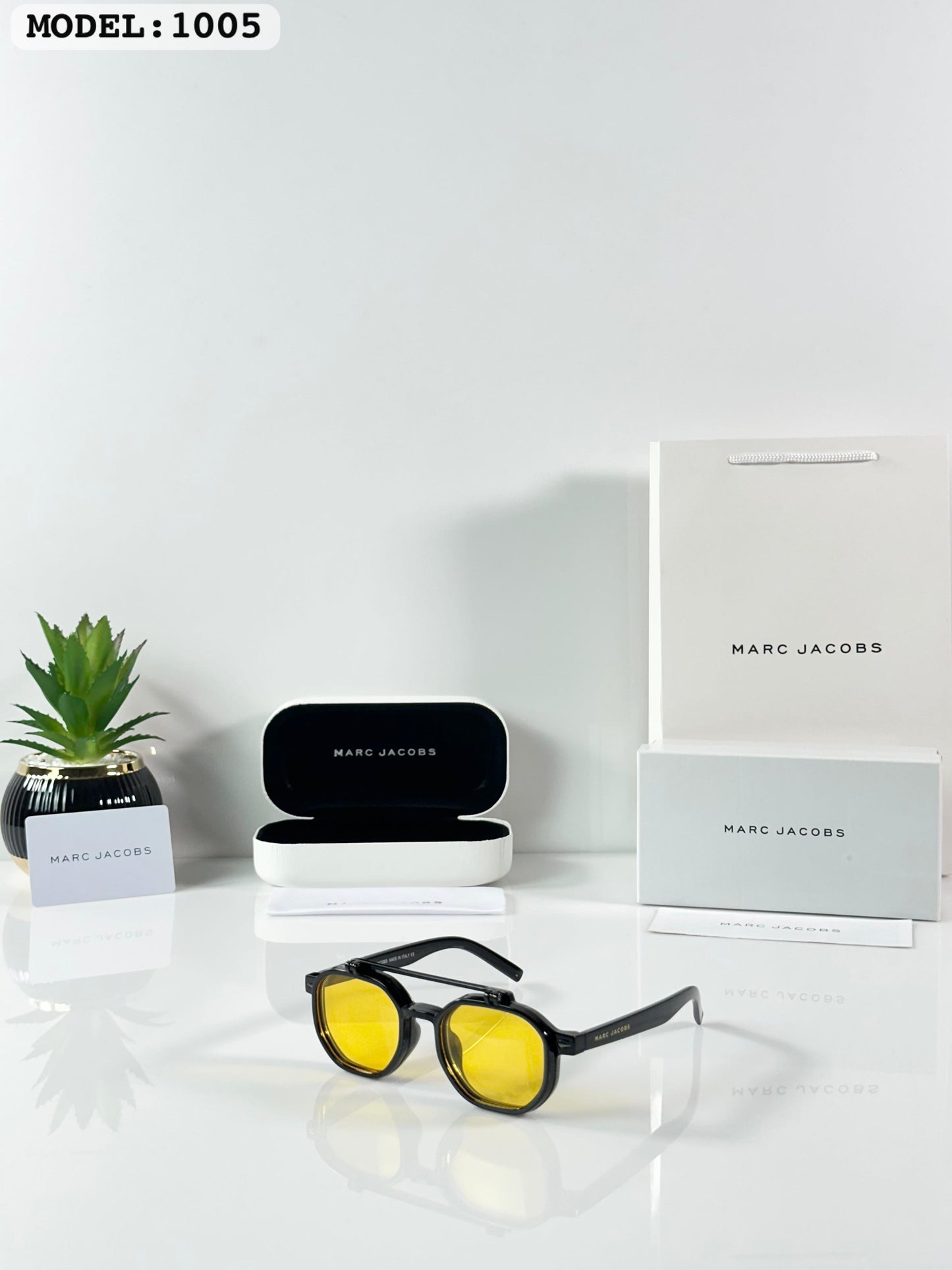 MARC JACOBS SUNGLASS