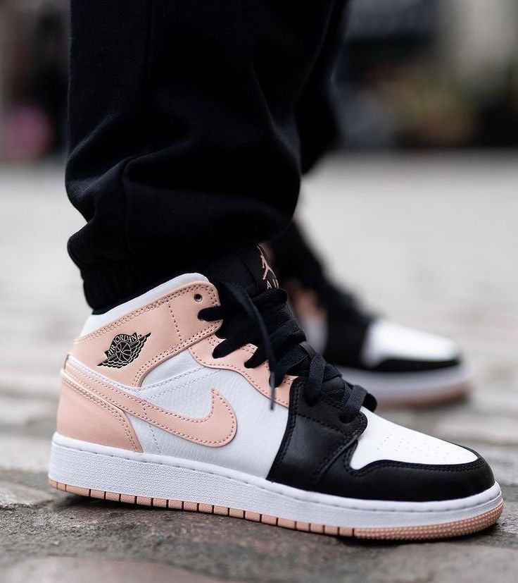 AIR JORDAN 1 CRIMSON TINT TOE