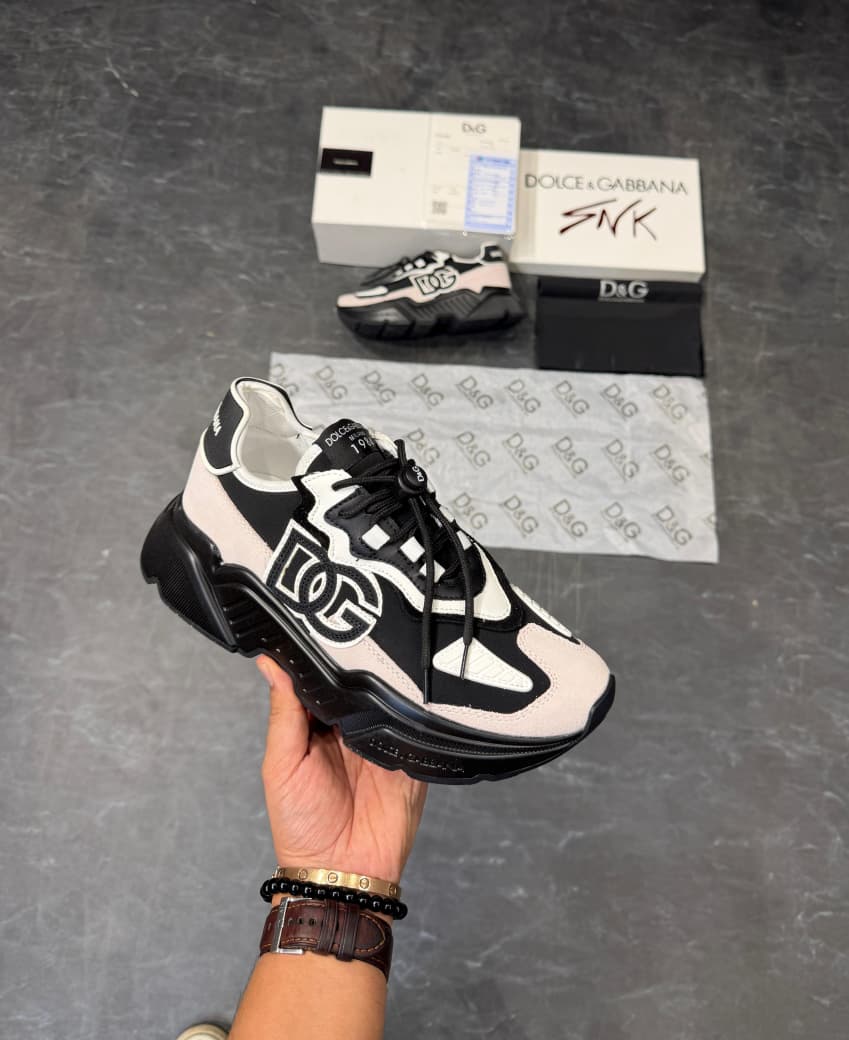 DOLCE AND GABBANA SNEAKERS