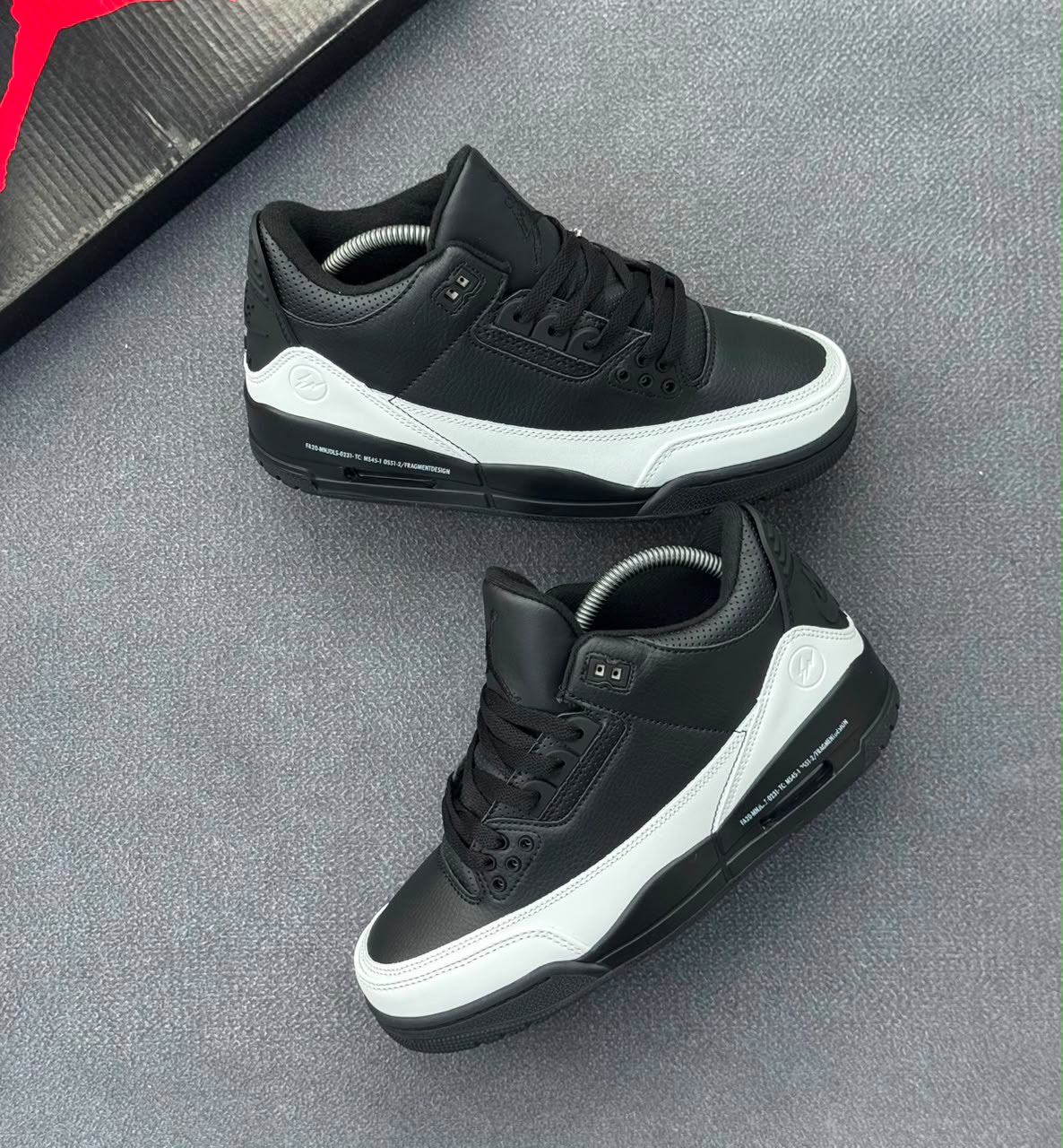 FRAGMENTS DESIGN X NIKE AIR JORDAN 3