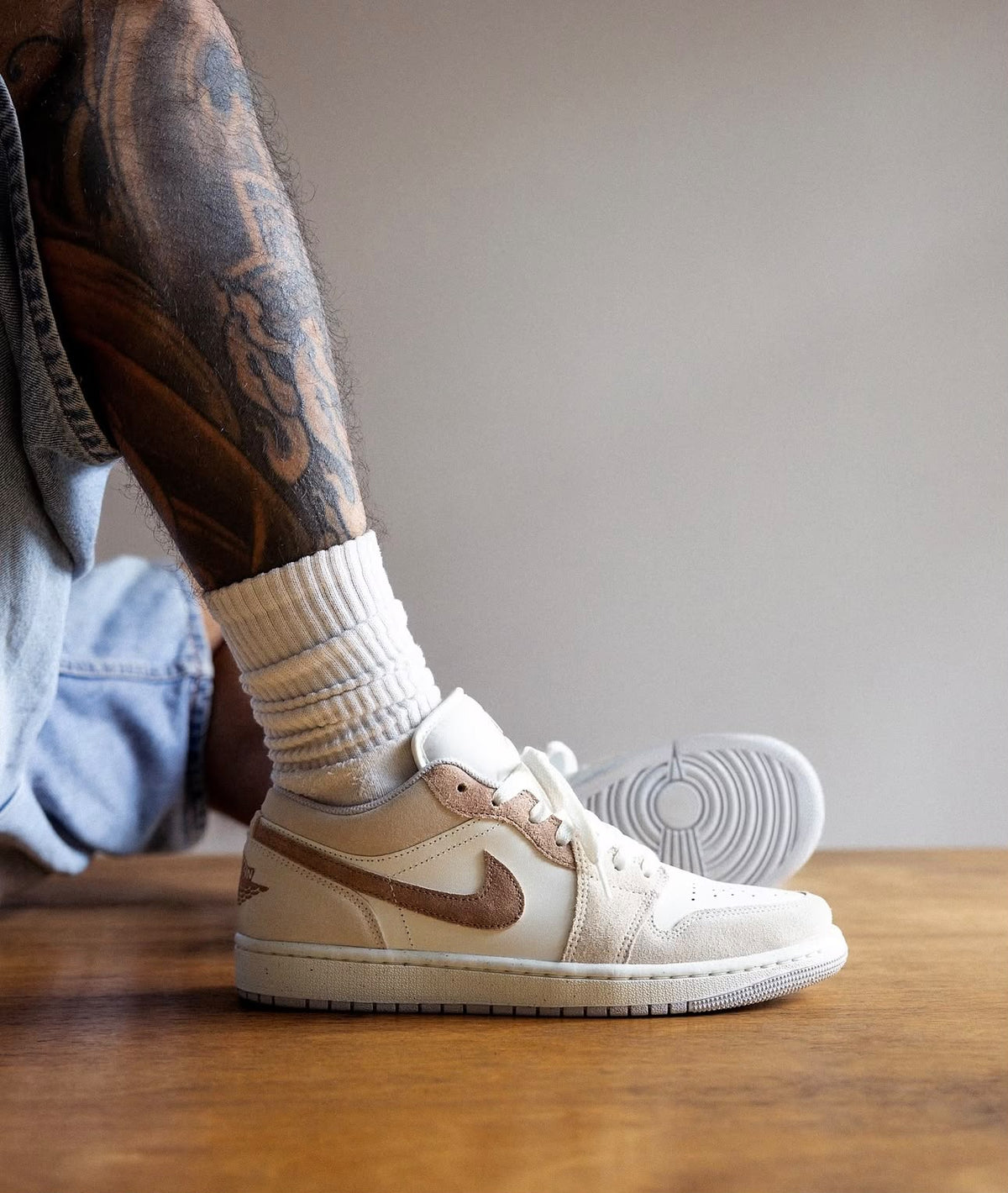 NIKE AIR JORDAN 1 LOW SE LEGEND LIGHT BROWN
