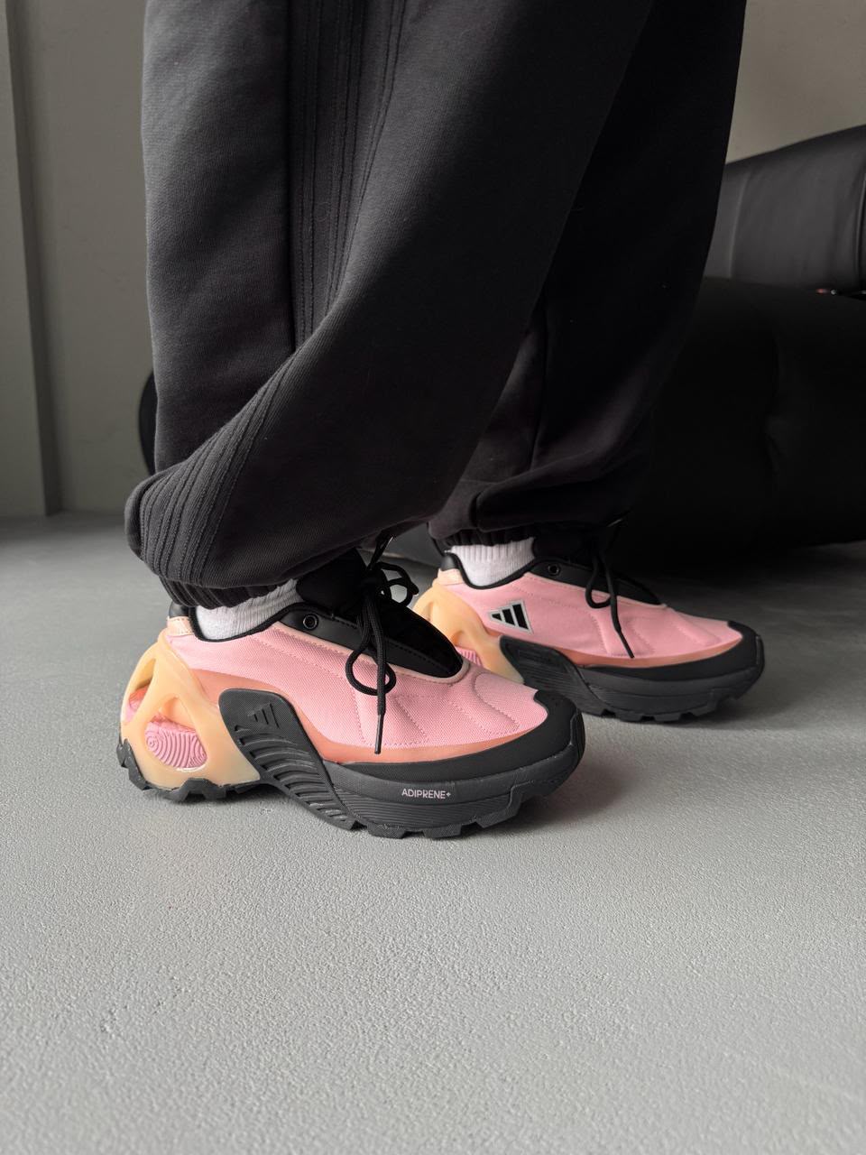 ADIDAS EDGE RUNNER BLACK PINK