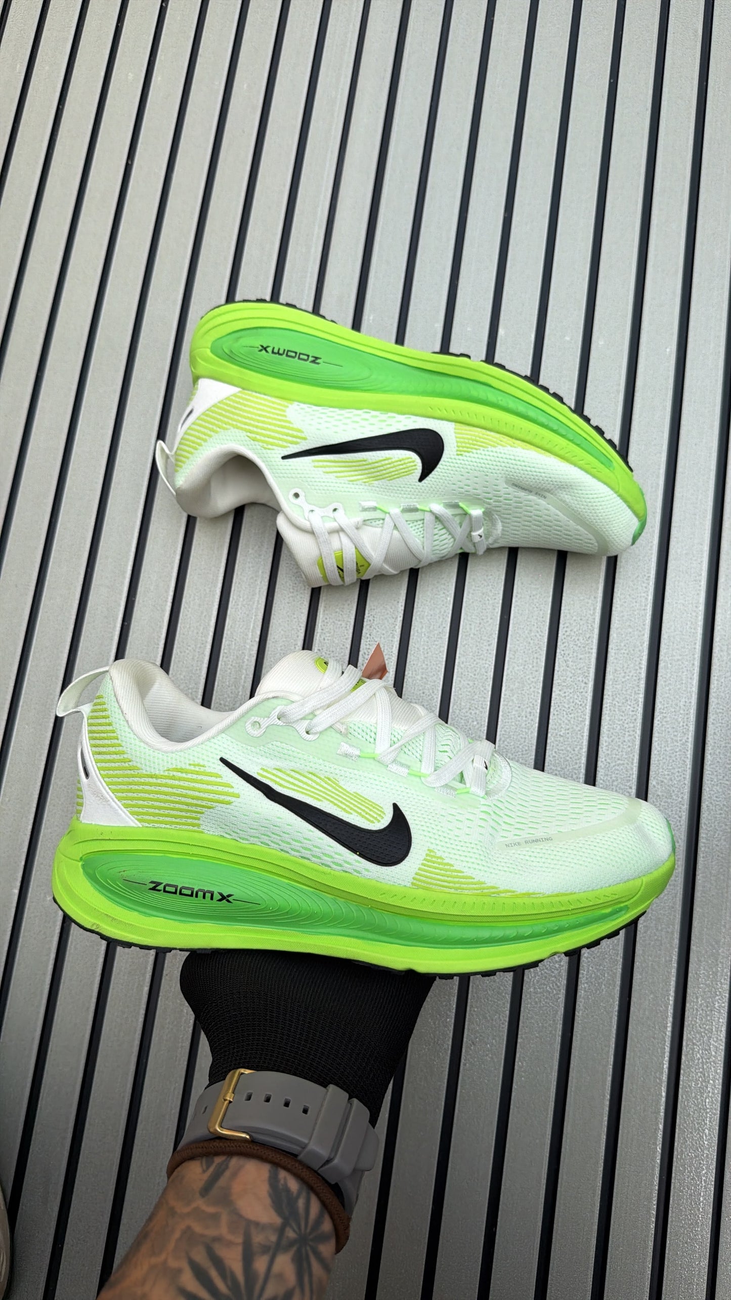 NIKE VOMERO ZOOM 18 GREEN