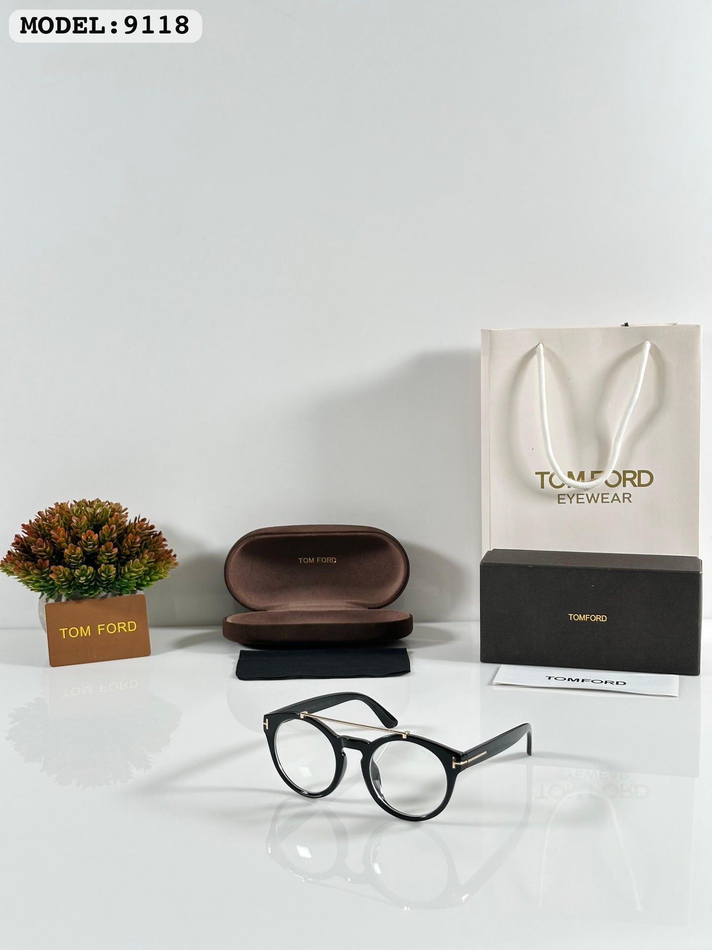 TOMFORD 9118 BLACK FRAME